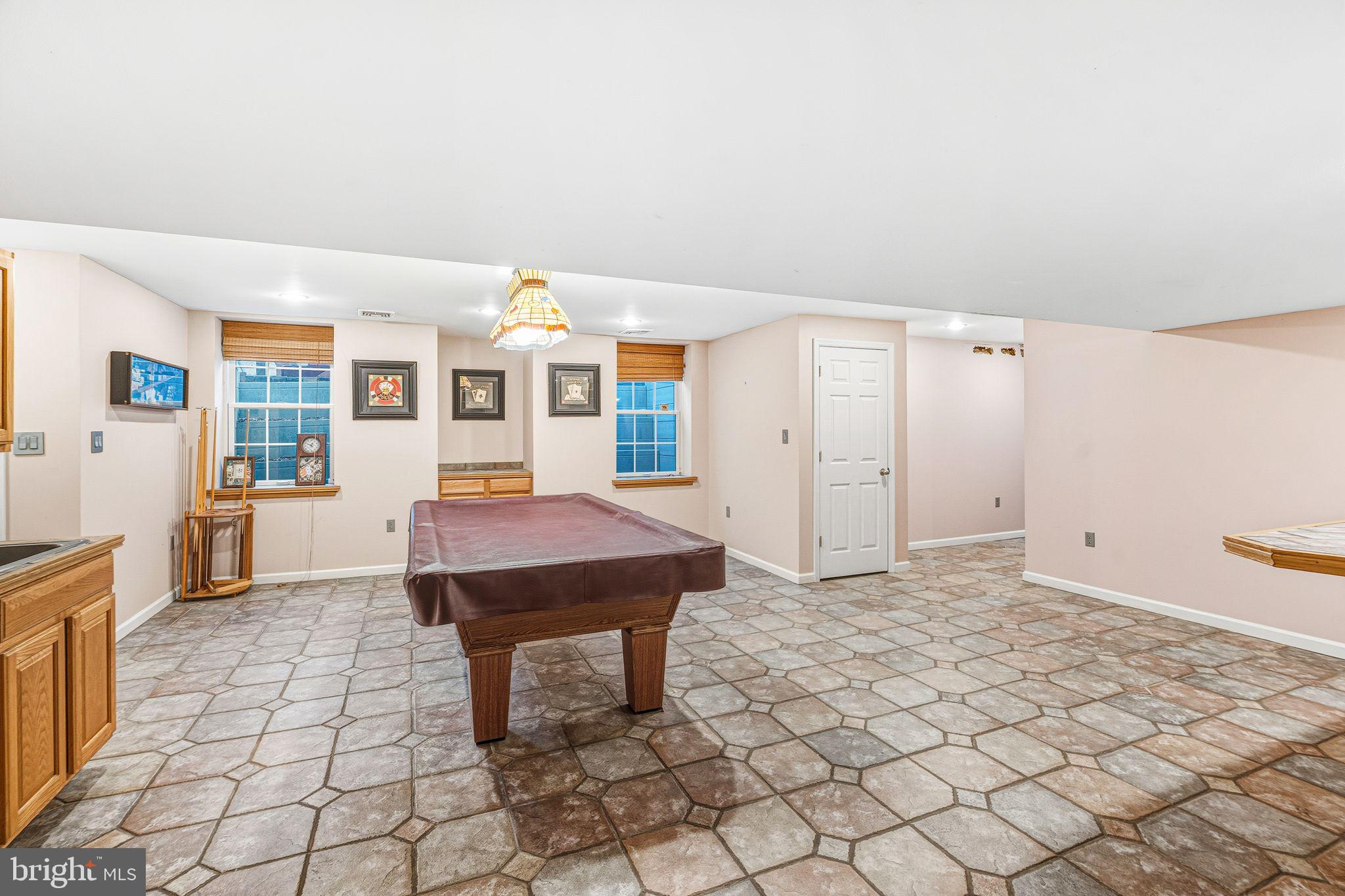 LOWER MILFORD TWP - Residential