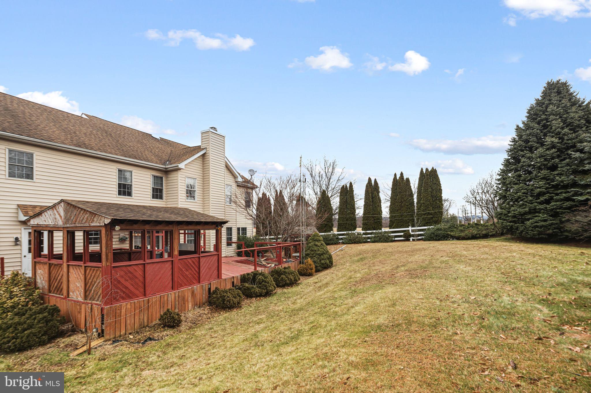 LOWER MILFORD TWP - Residential