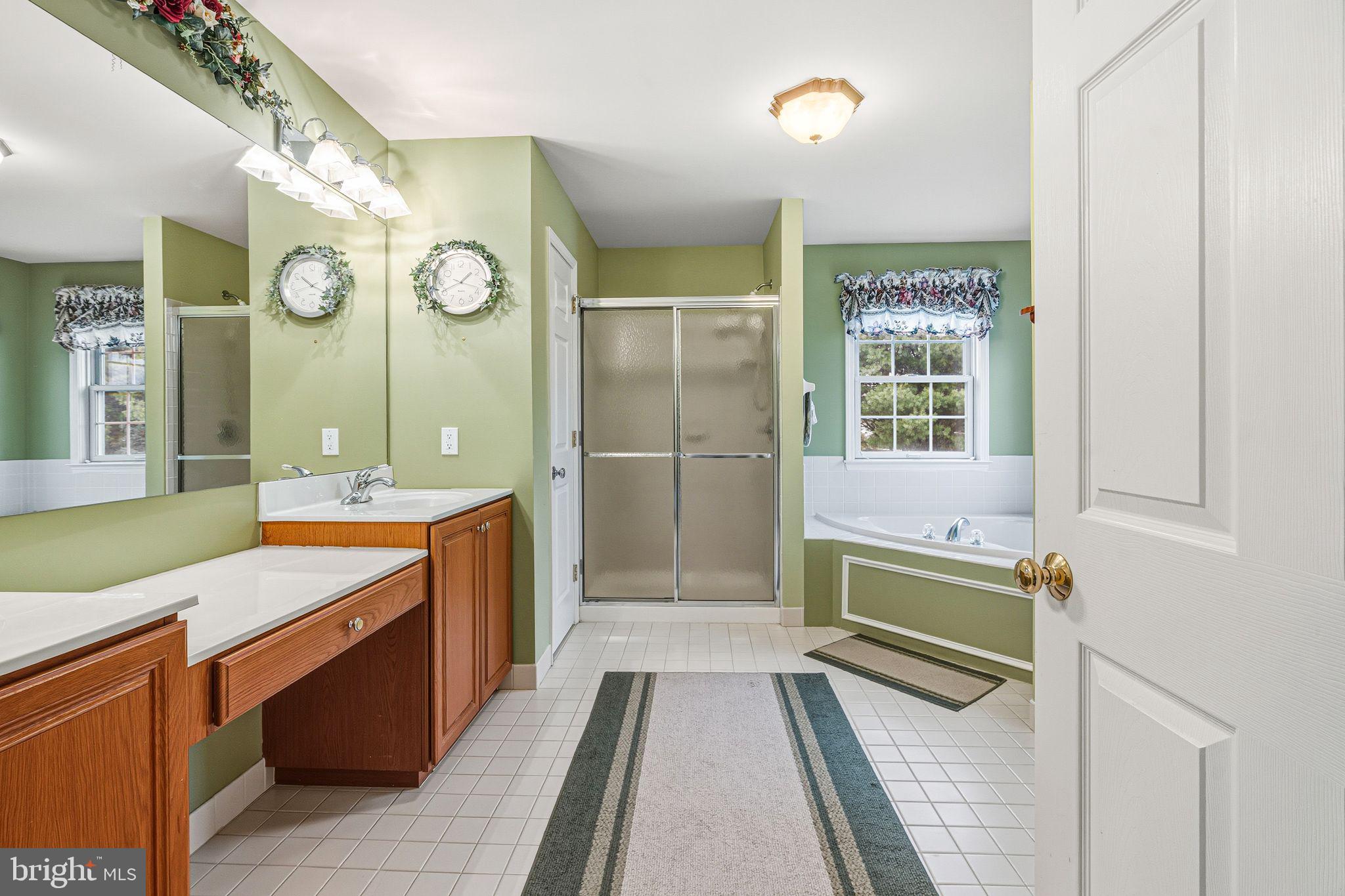 LOWER MILFORD TWP - Residential