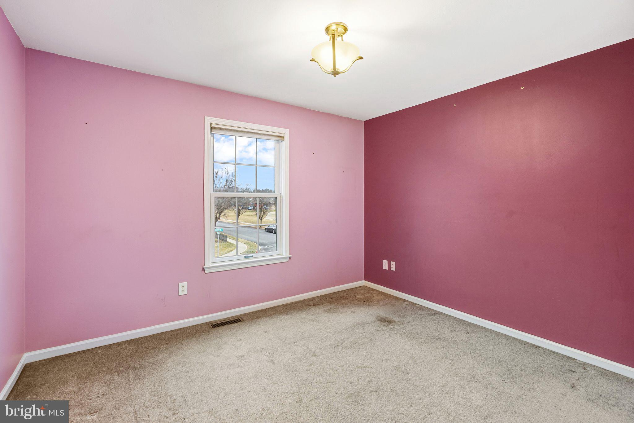 LOWER MILFORD TWP - Residential