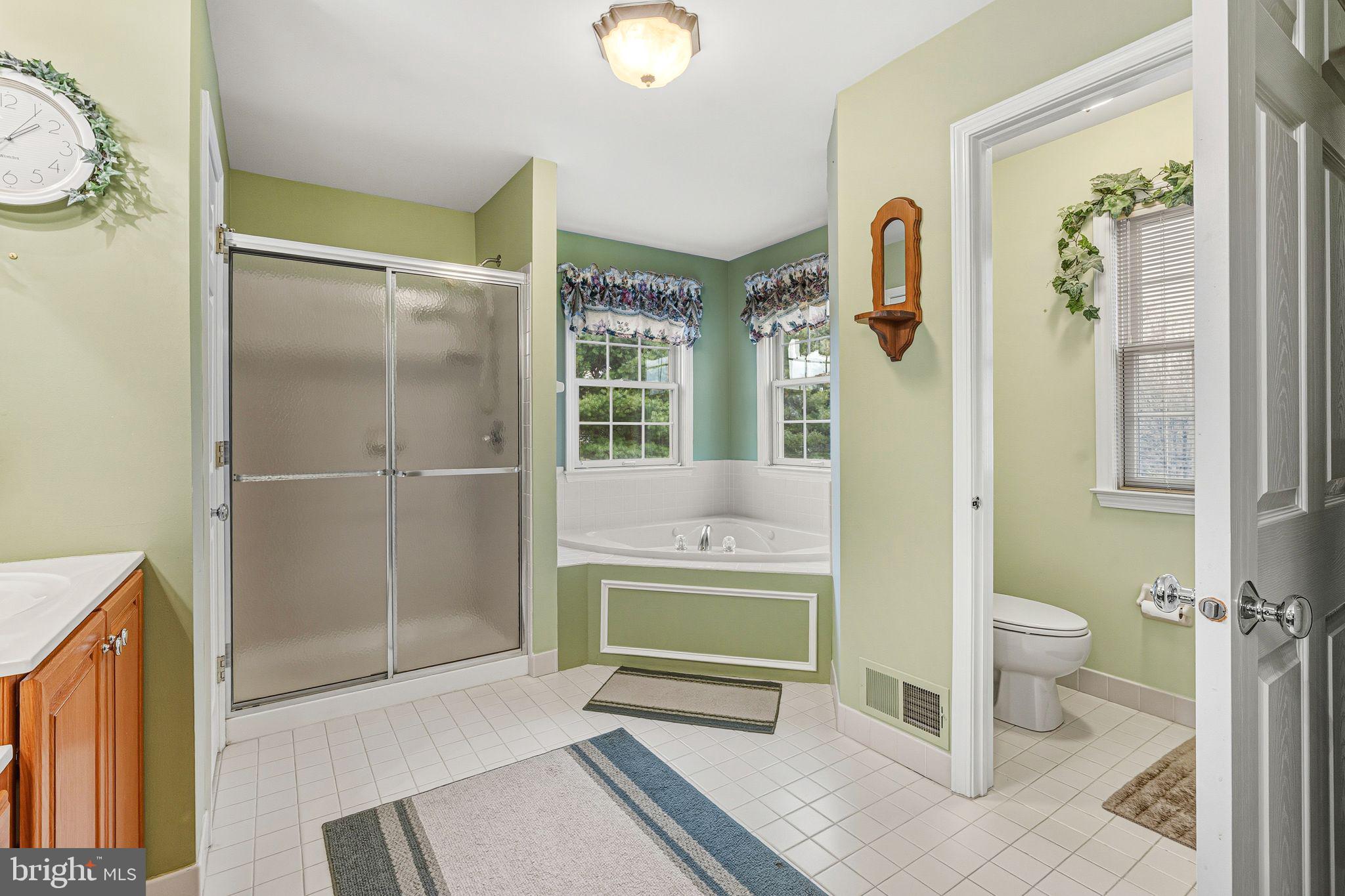 LOWER MILFORD TWP - Residential