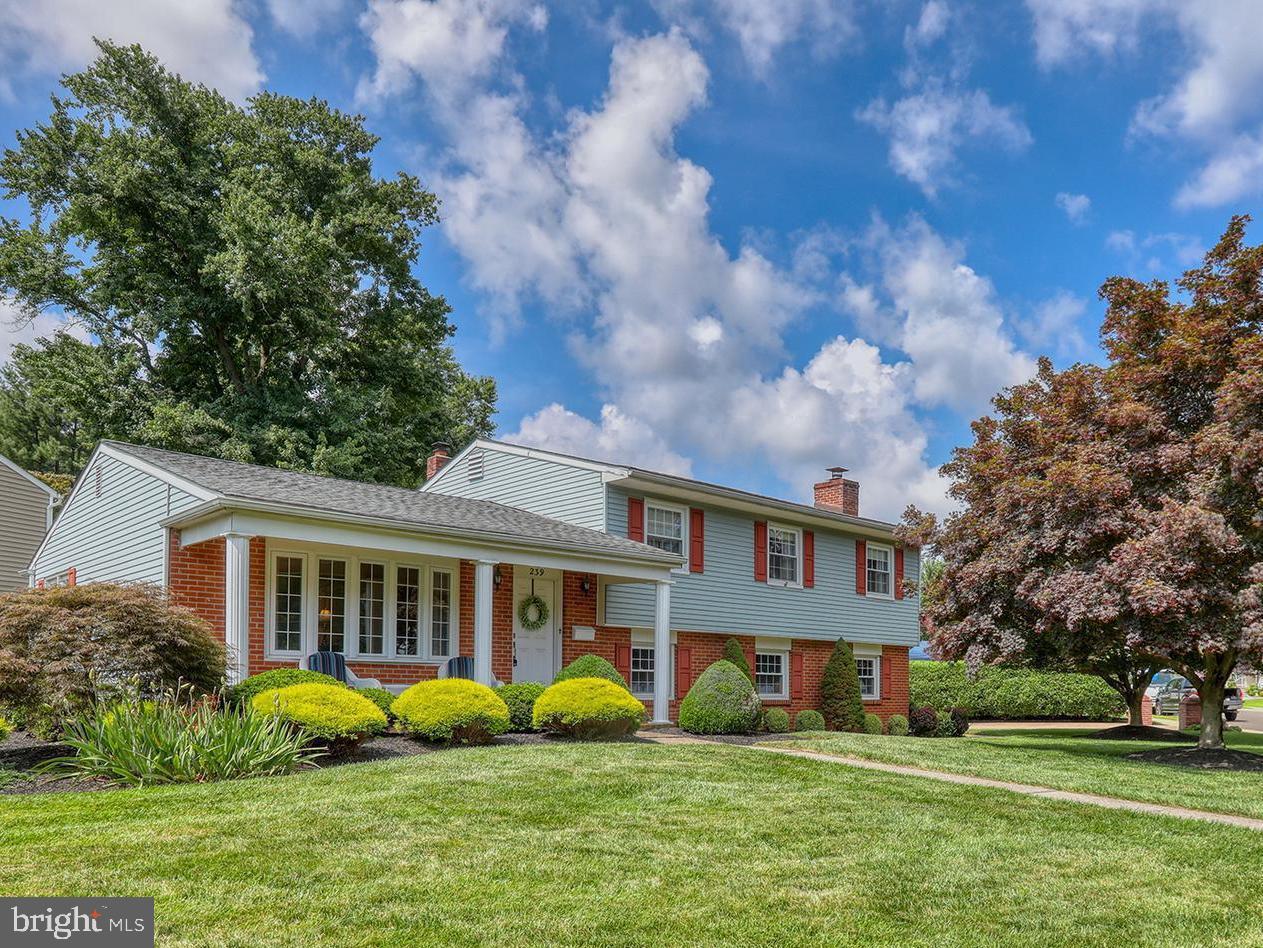 Looking for a single family home with great living space, the award-winning Pennsbury School District and a fabulous price? Welcome to 239 Louise Drive in the sought after Yardley Farms neighborhood. Located on a gorgeous premium corner lot, this home begins with 10/10 curb appeal, a lush green lawn and professional landscaping. Move right into this original owner lovingly-maintained split level that offers spacious living room, dining room, family room, HARDWOOD FLOORS UNDER ALL THE CARPETS (except family room), primary bedroom with walk-in closet, dressing room and ensuite full bath, primary B/R roof deck for star gazing, 260 sq.ft. basement recreation room, large ground level custom wood deck & built-in brick grill ready for your best summer entertaining. New air conditioning (2023), replacement windows, roof (approx. 2015). Great storage in the one car garage, carport, and built-in shed. This is the one you have been waiting for... come take a peek and make this your dream home!