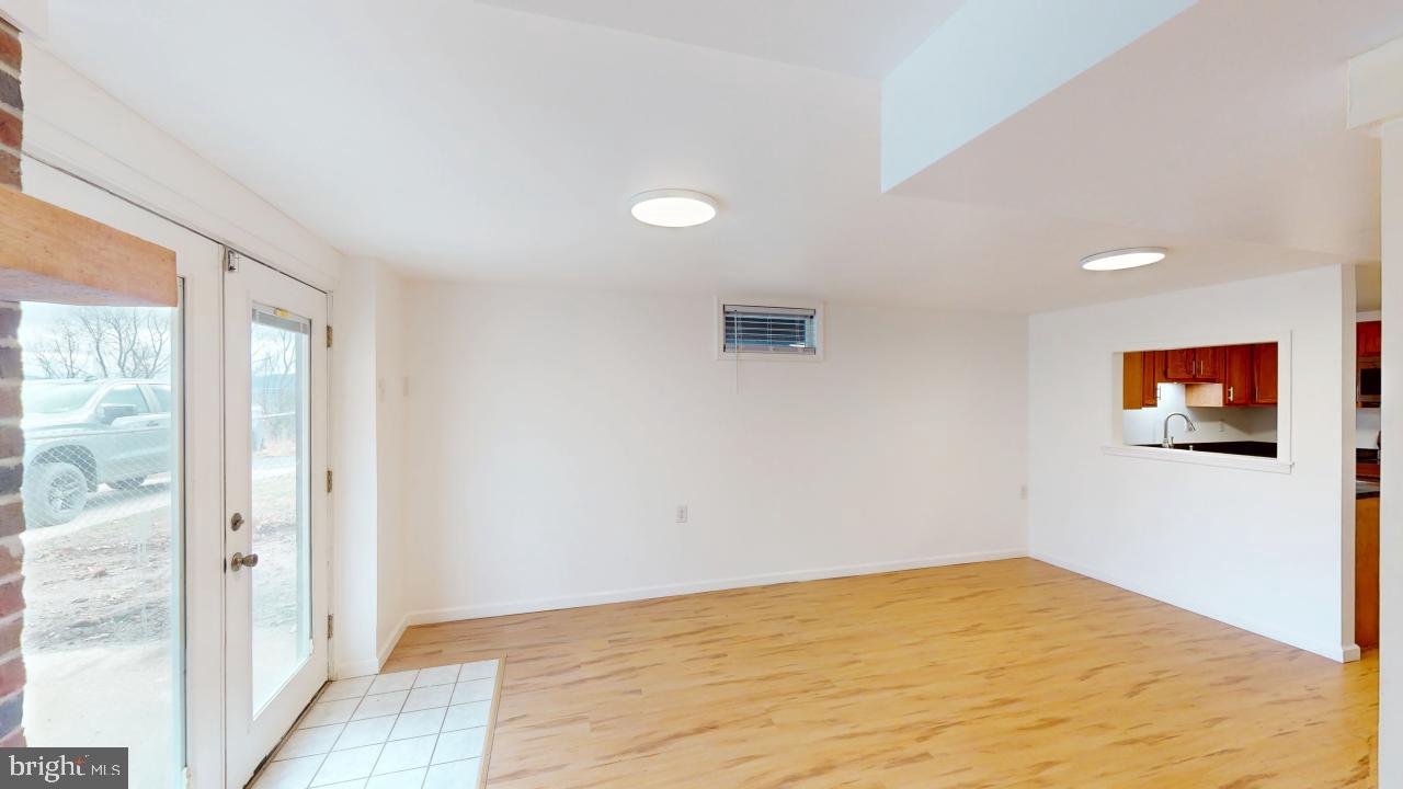 CRYSTAL VALLEY ESTATES - Residential