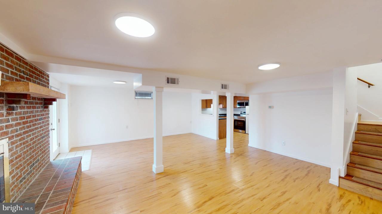 CRYSTAL VALLEY ESTATES - Residential