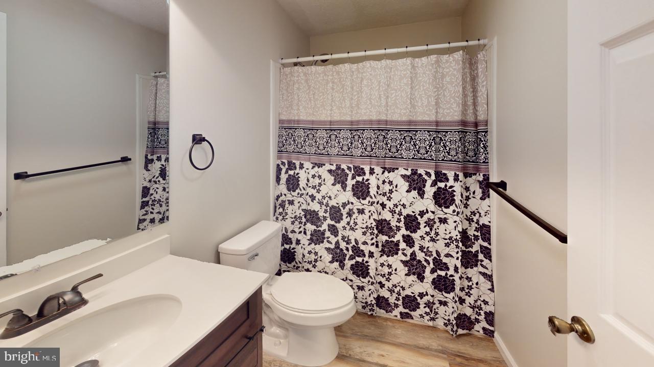 CRYSTAL VALLEY ESTATES - Residential