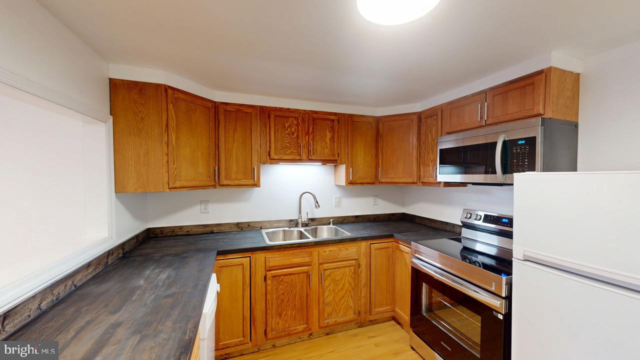 CRYSTAL VALLEY ESTATES - Residential