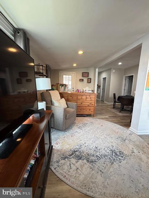 SHADY SIDE - Residential