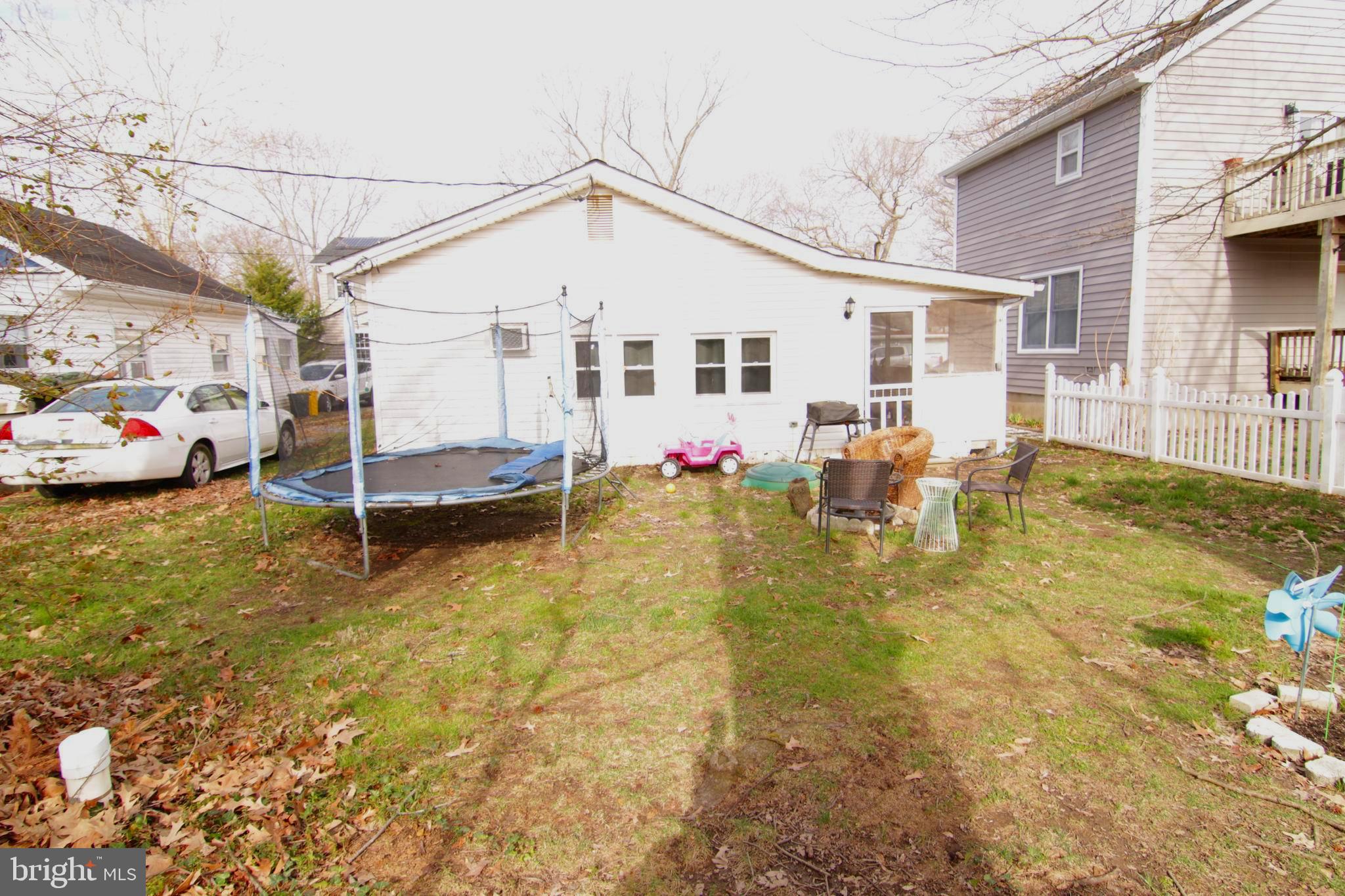 SHADY SIDE - Residential