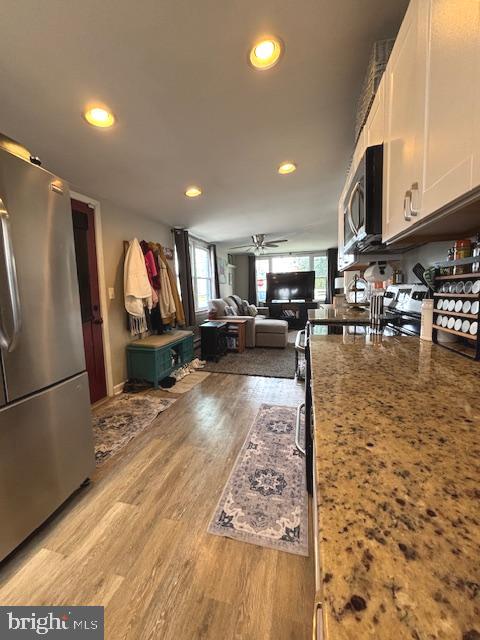 SHADY SIDE - Residential