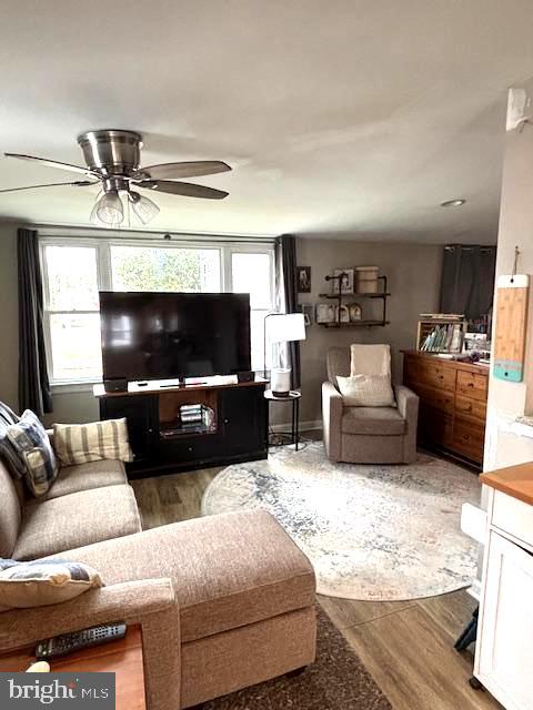 SHADY SIDE - Residential