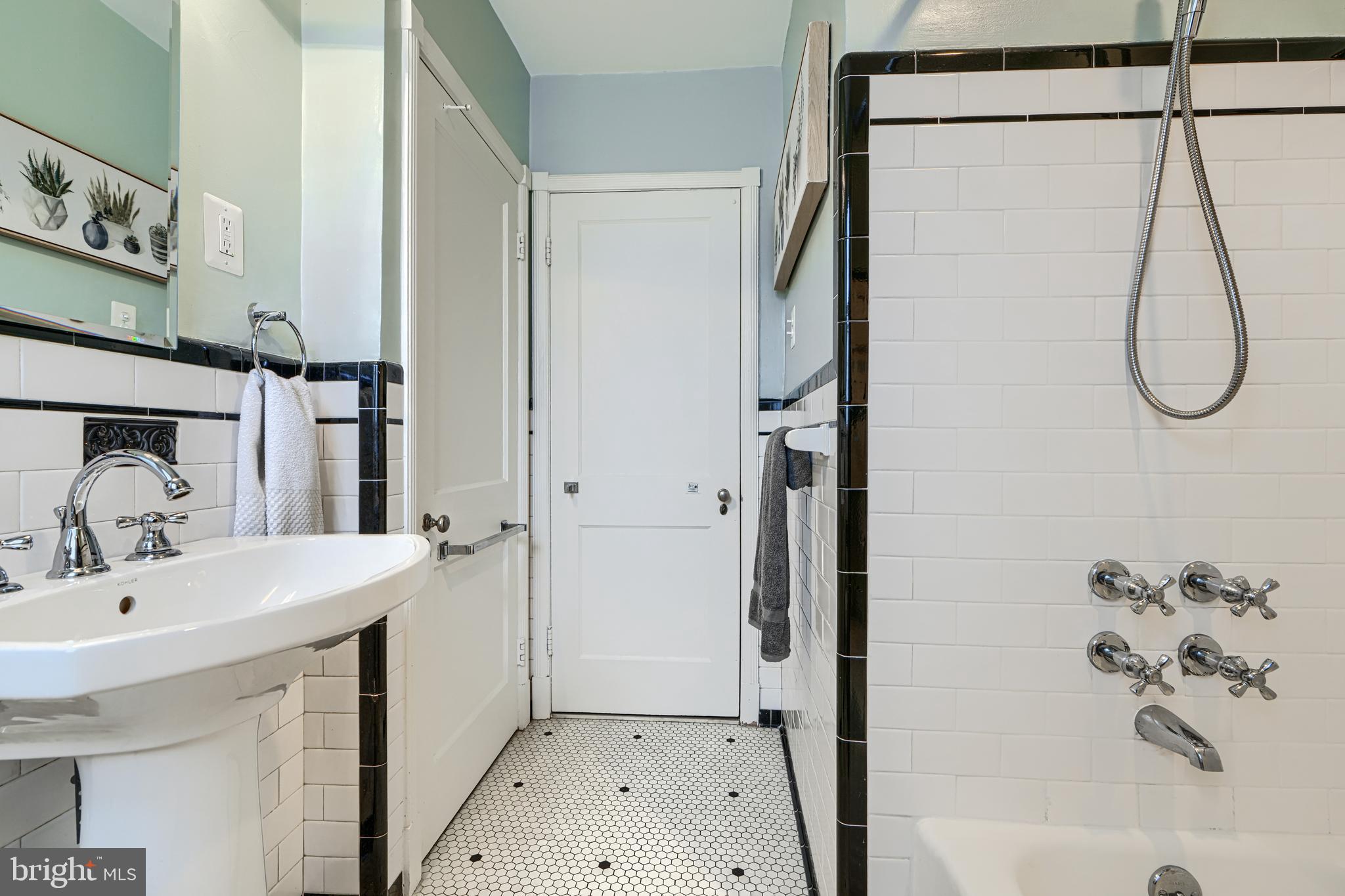 RODGERS FORGE - Residential