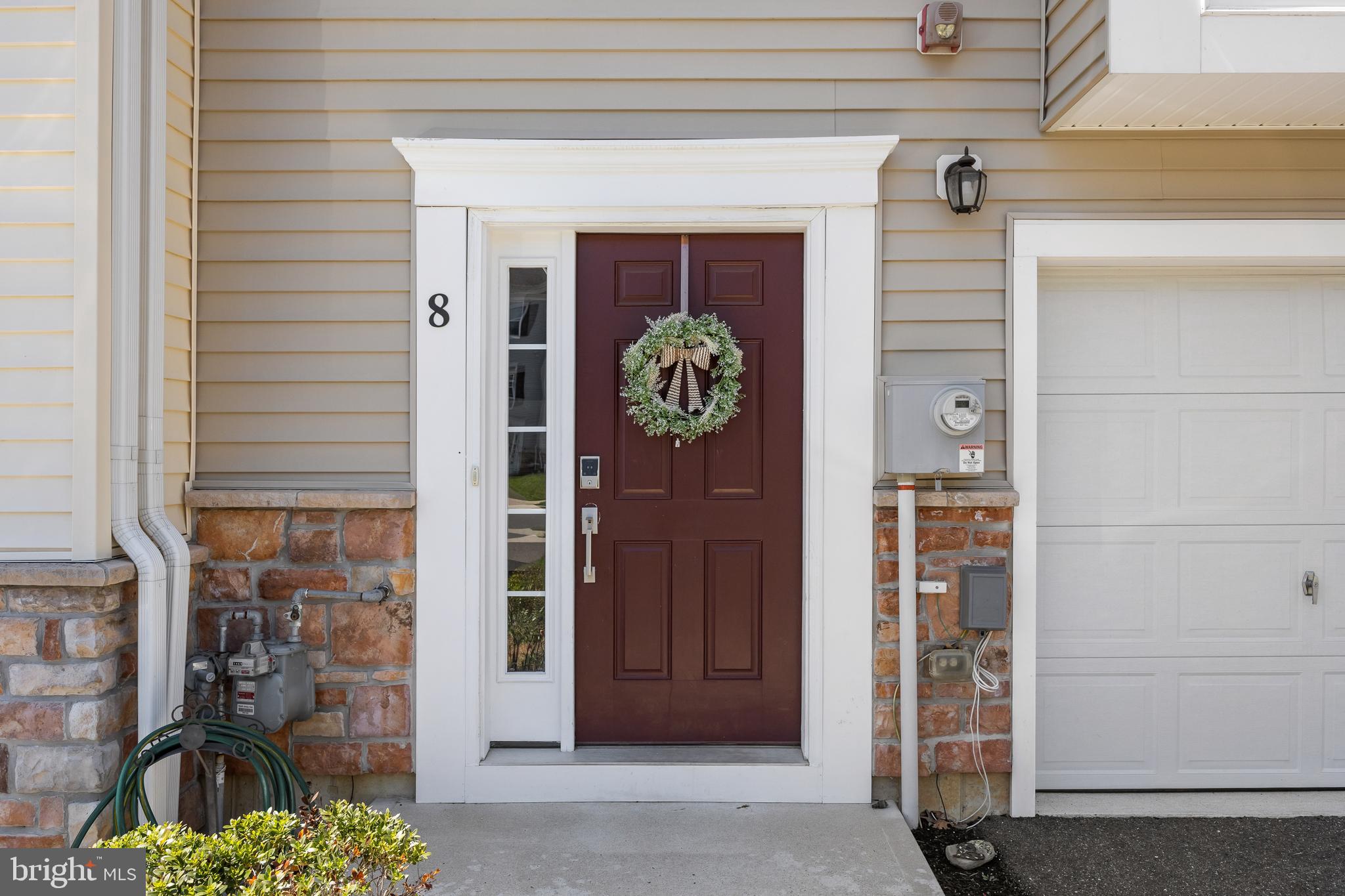 8 IRON GATE ROAD