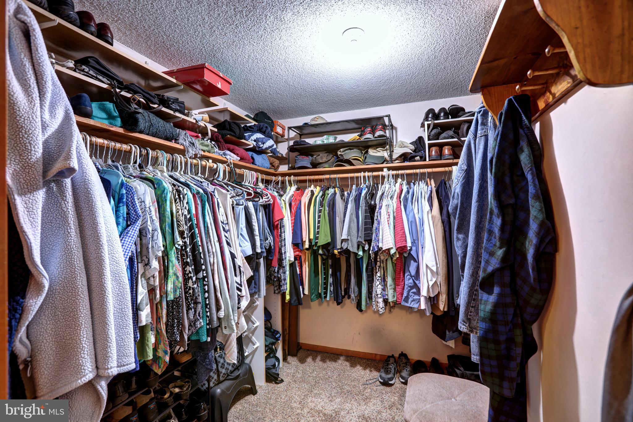 THE WOODS - Residential