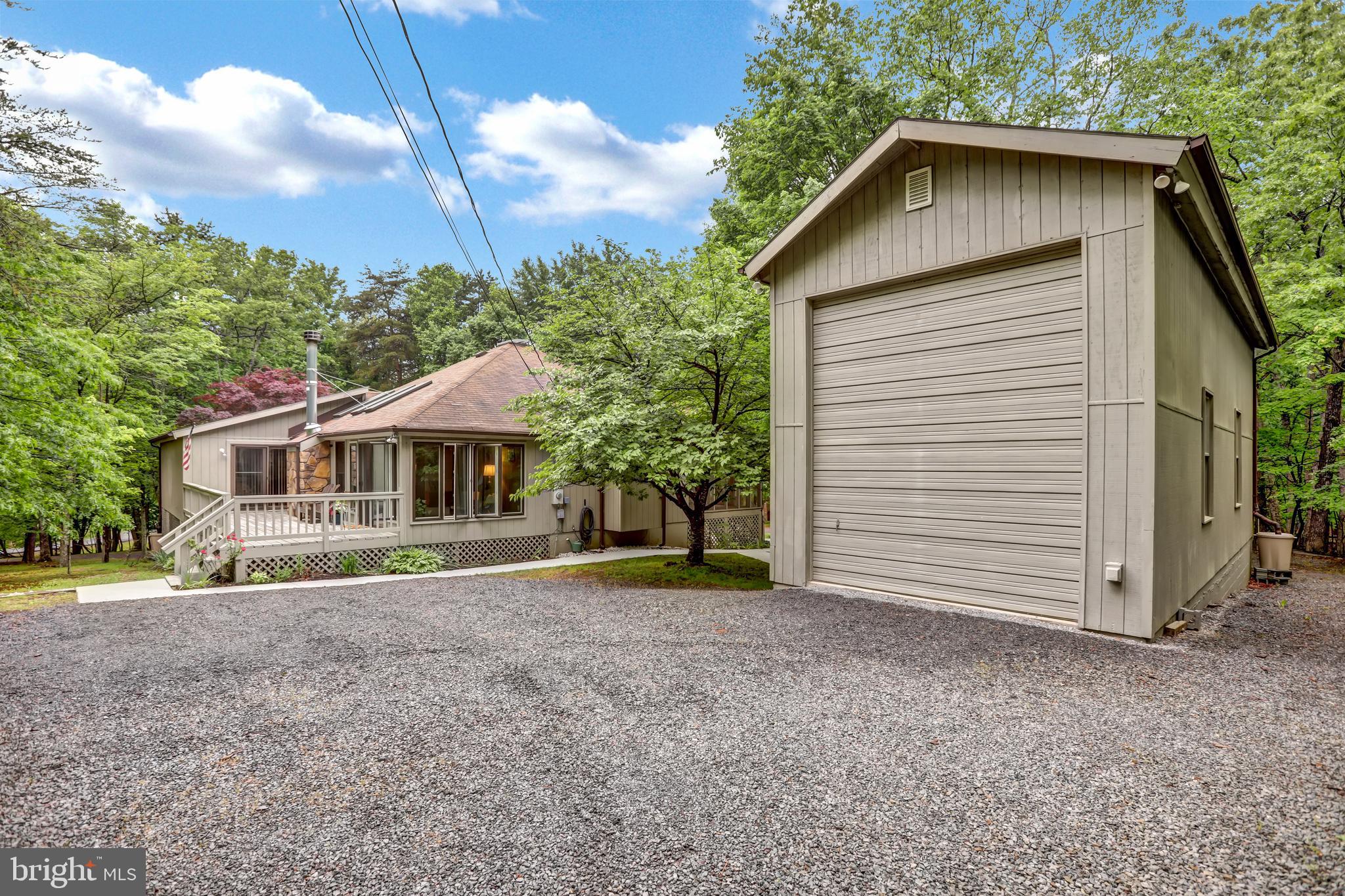 THE WOODS - Residential