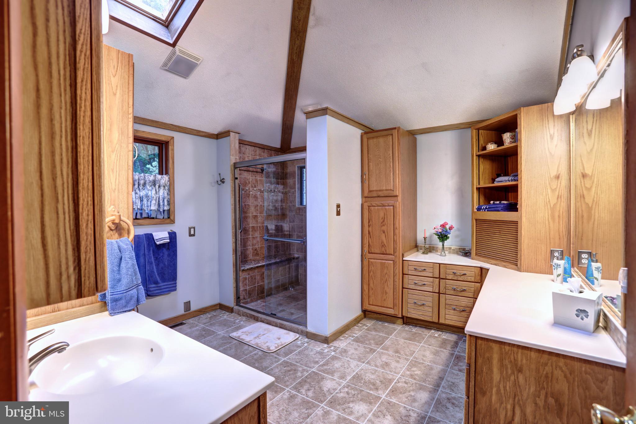 THE WOODS - Residential