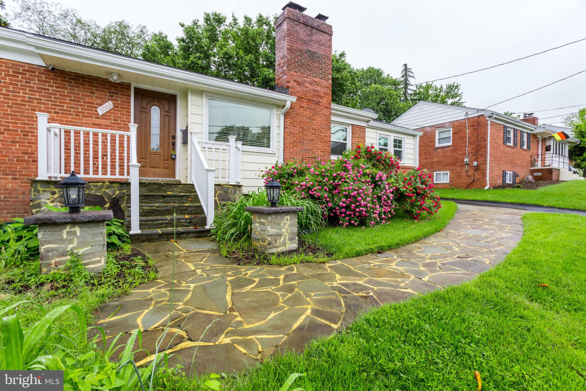 BOULEVARD MANOR - Residential Lease