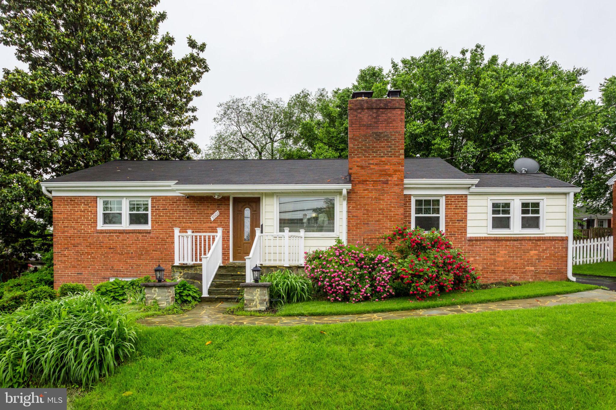 BOULEVARD MANOR - Residential Lease