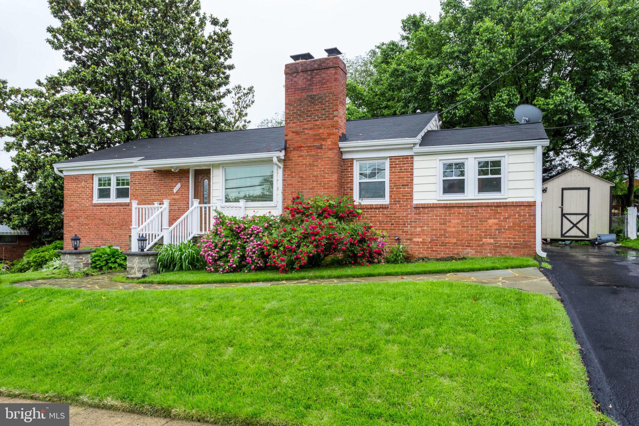 BOULEVARD MANOR - Residential Lease