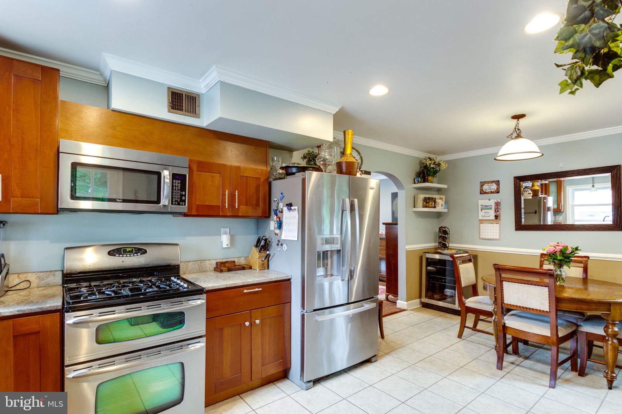 BOULEVARD MANOR - Residential Lease