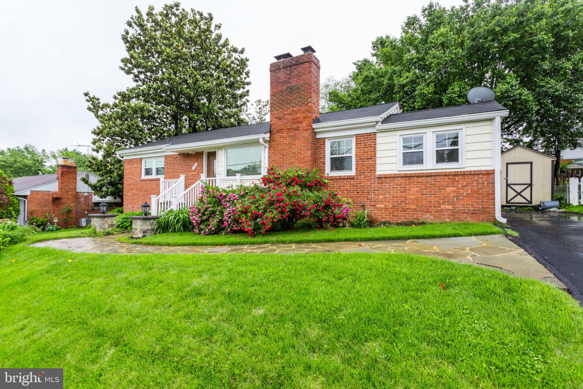 BOULEVARD MANOR - Residential Lease