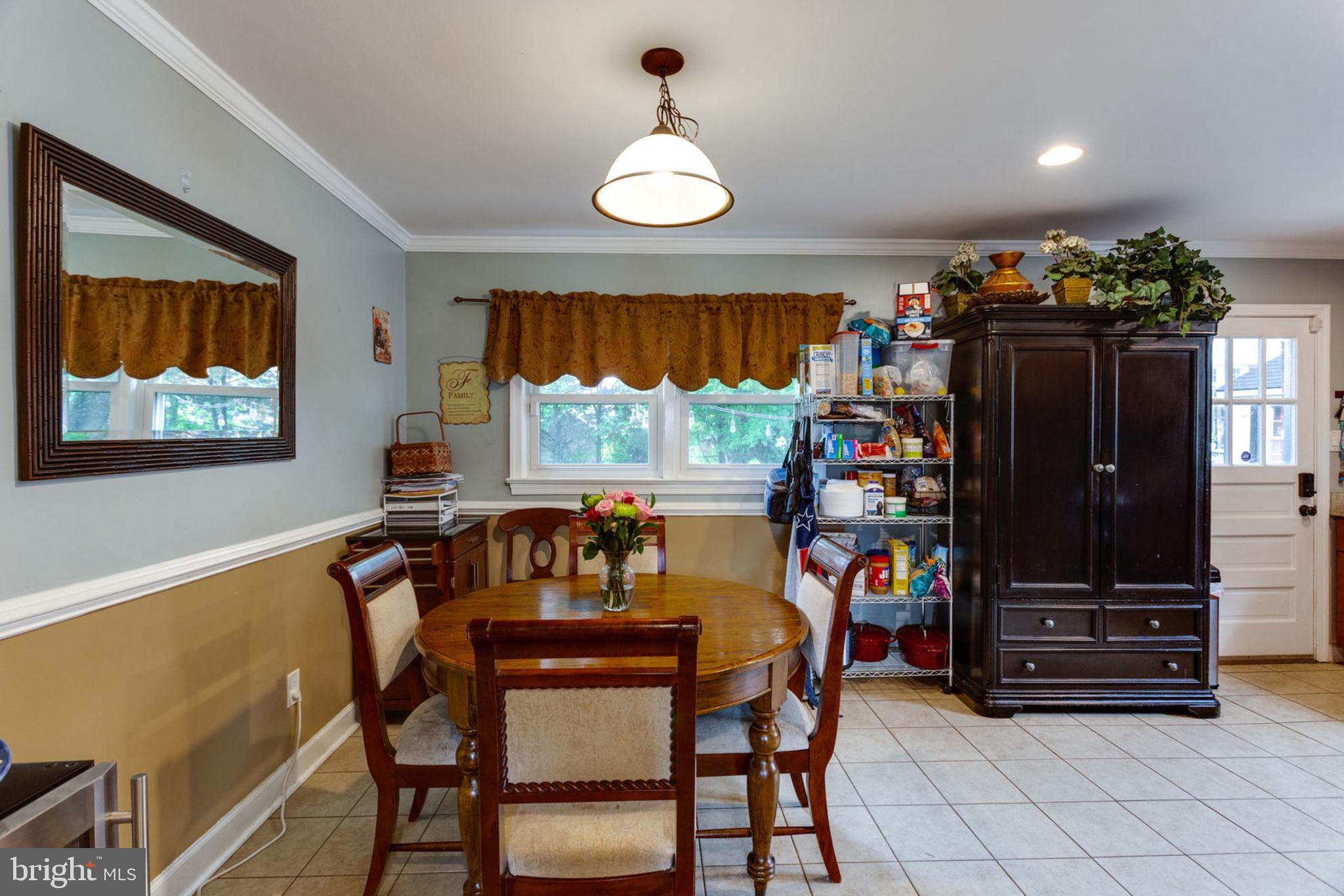 BOULEVARD MANOR - Residential Lease