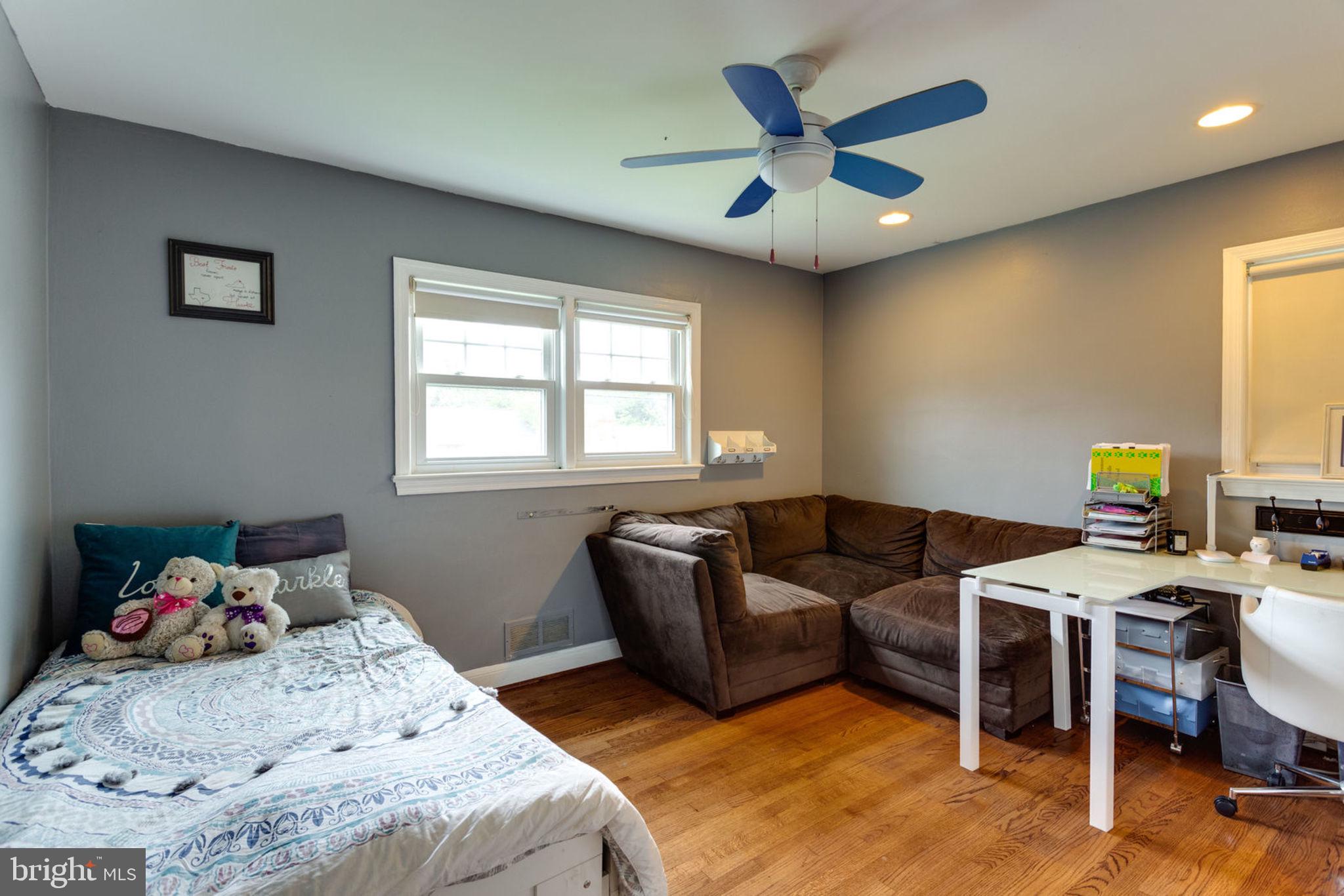 BOULEVARD MANOR - Residential Lease