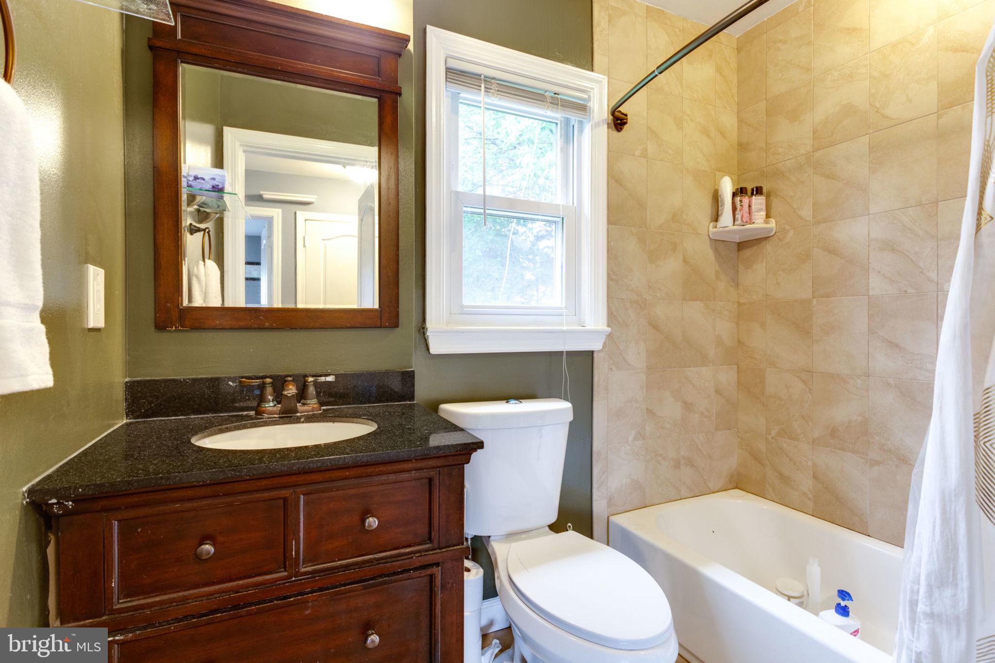 BOULEVARD MANOR - Residential Lease