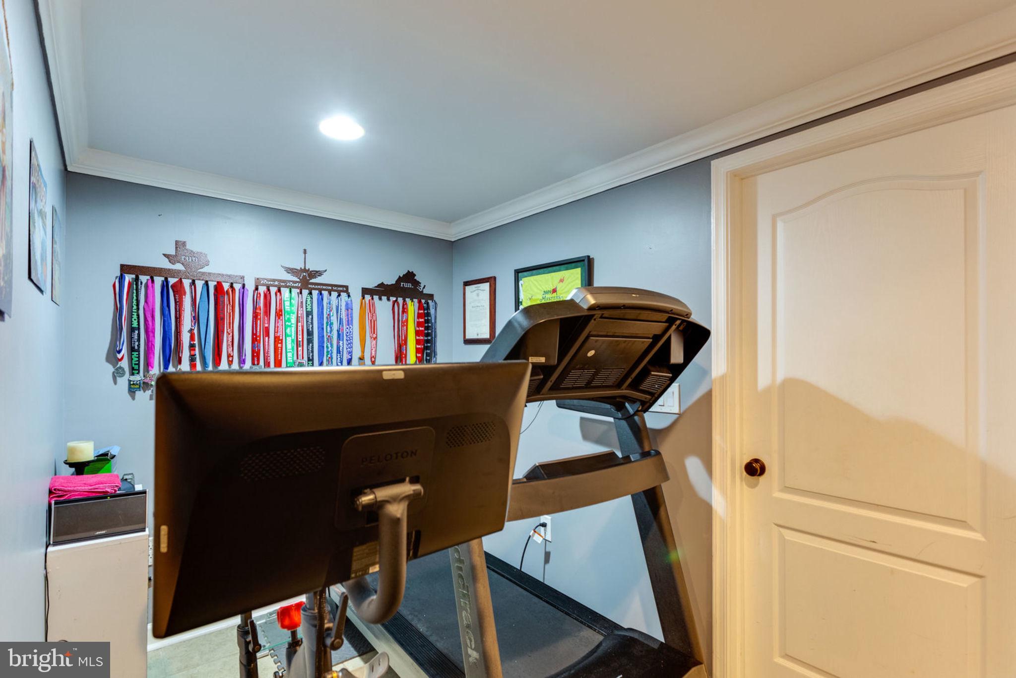 BOULEVARD MANOR - Residential Lease