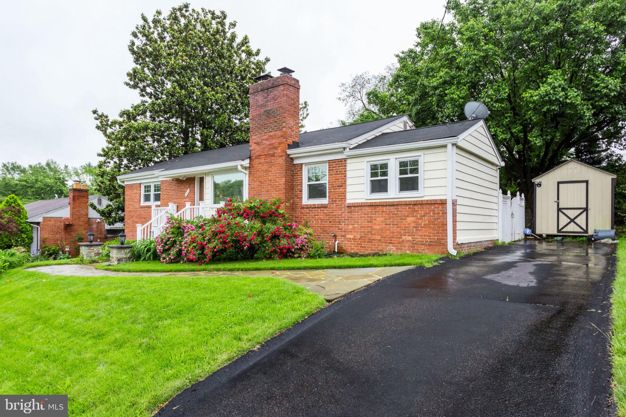 BOULEVARD MANOR - Residential Lease