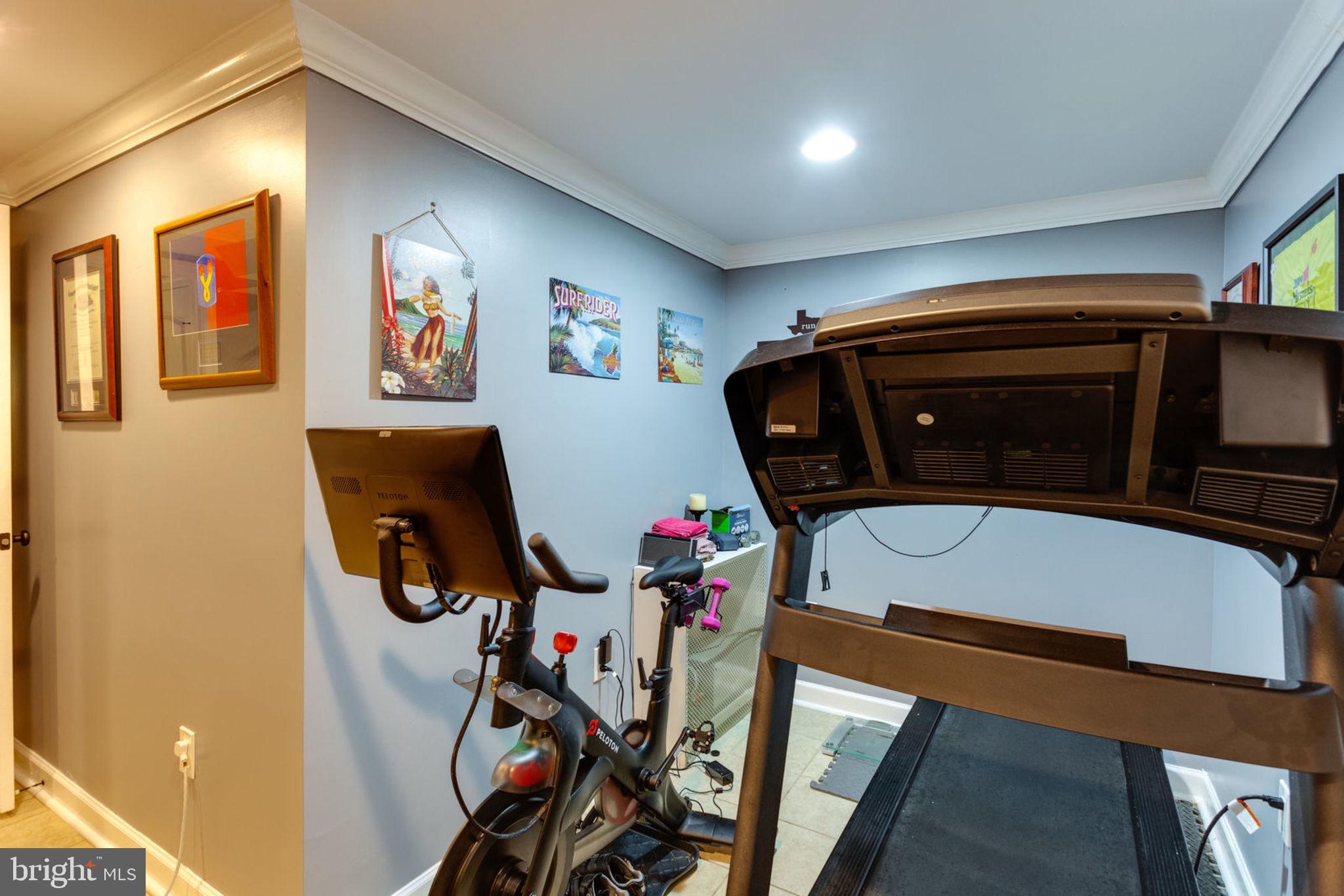 BOULEVARD MANOR - Residential Lease