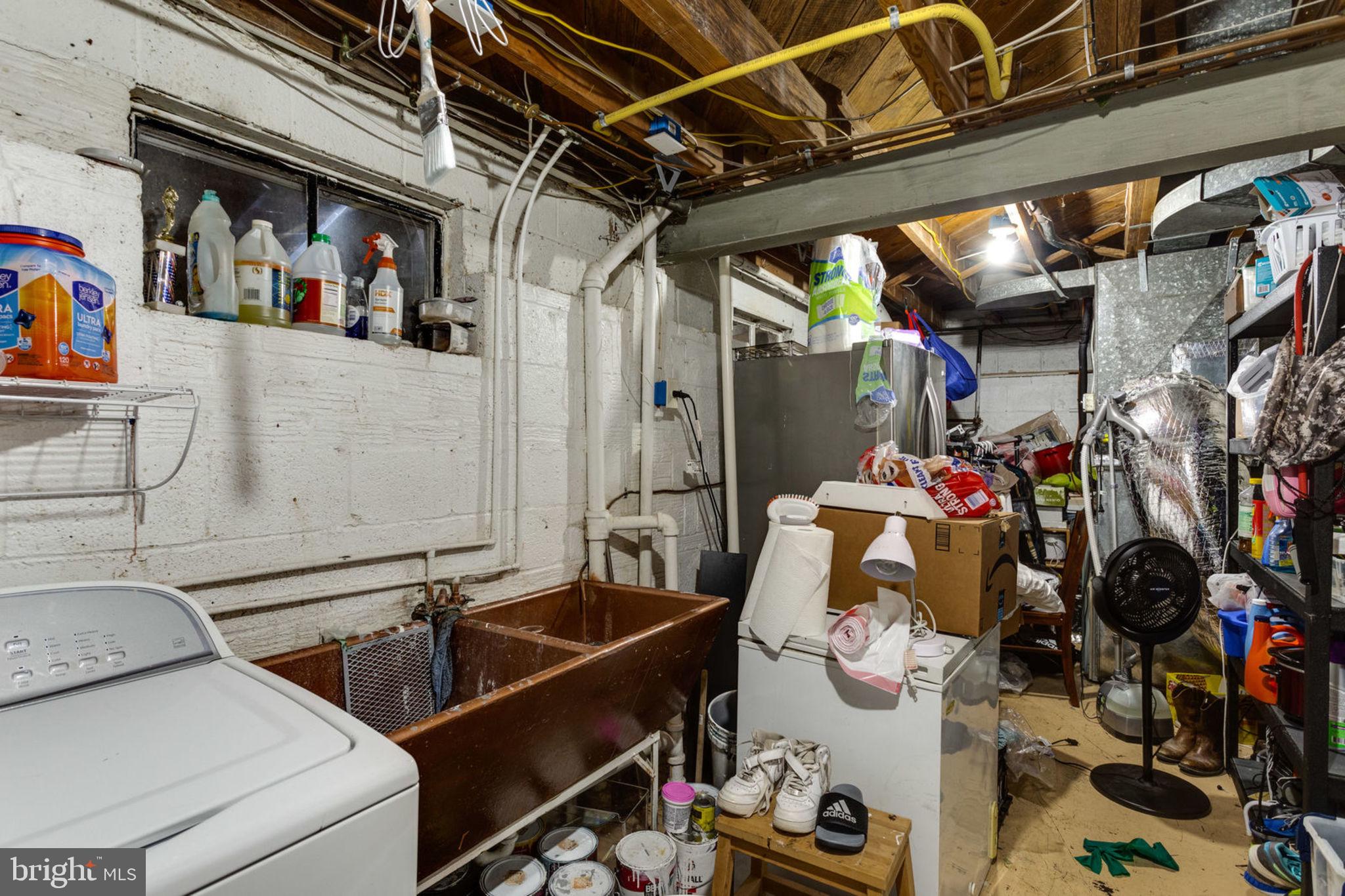 BOULEVARD MANOR - Residential Lease