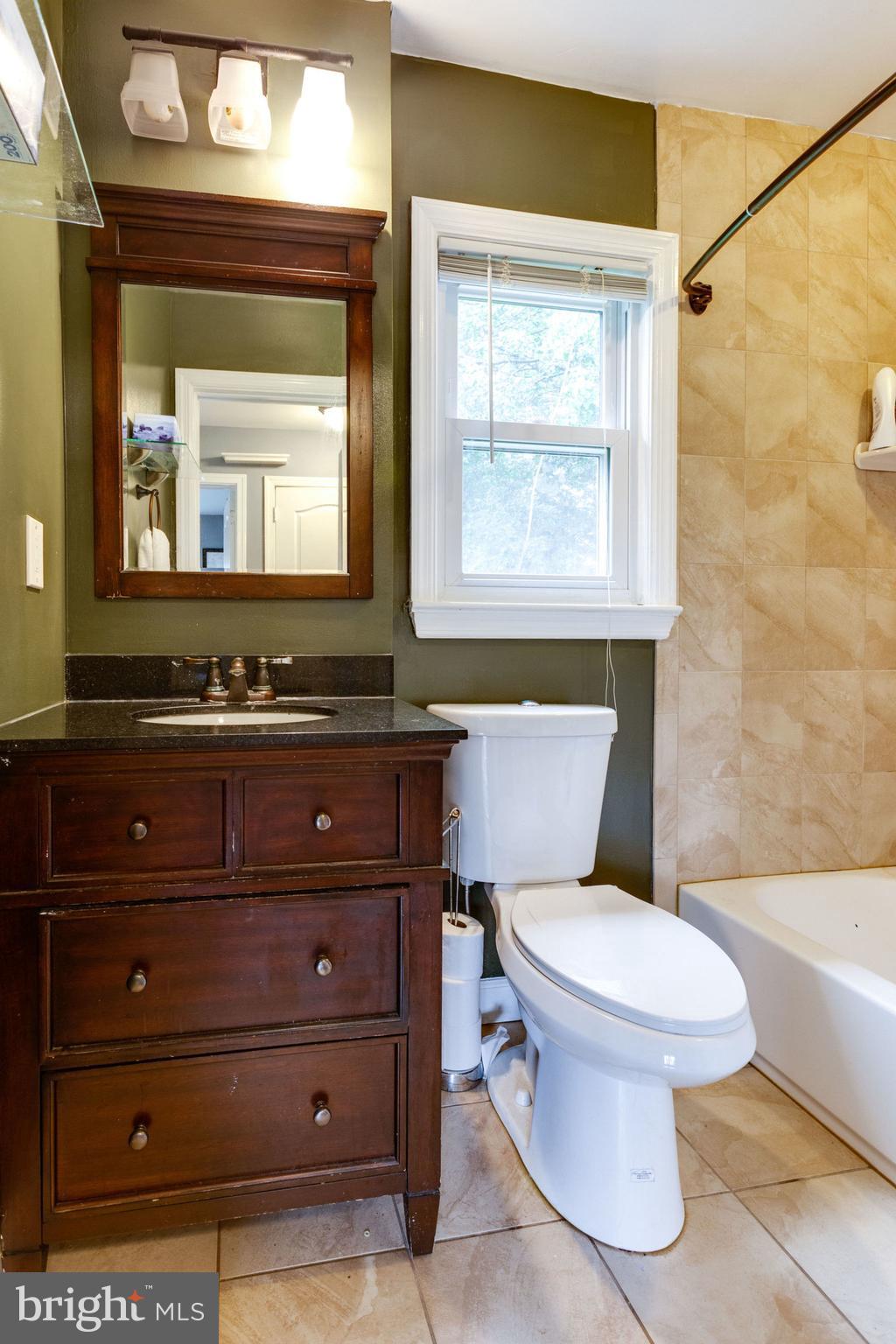 BOULEVARD MANOR - Residential Lease