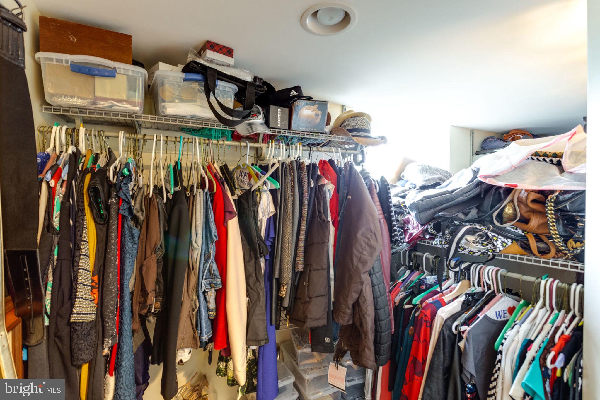 BOULEVARD MANOR - Residential Lease