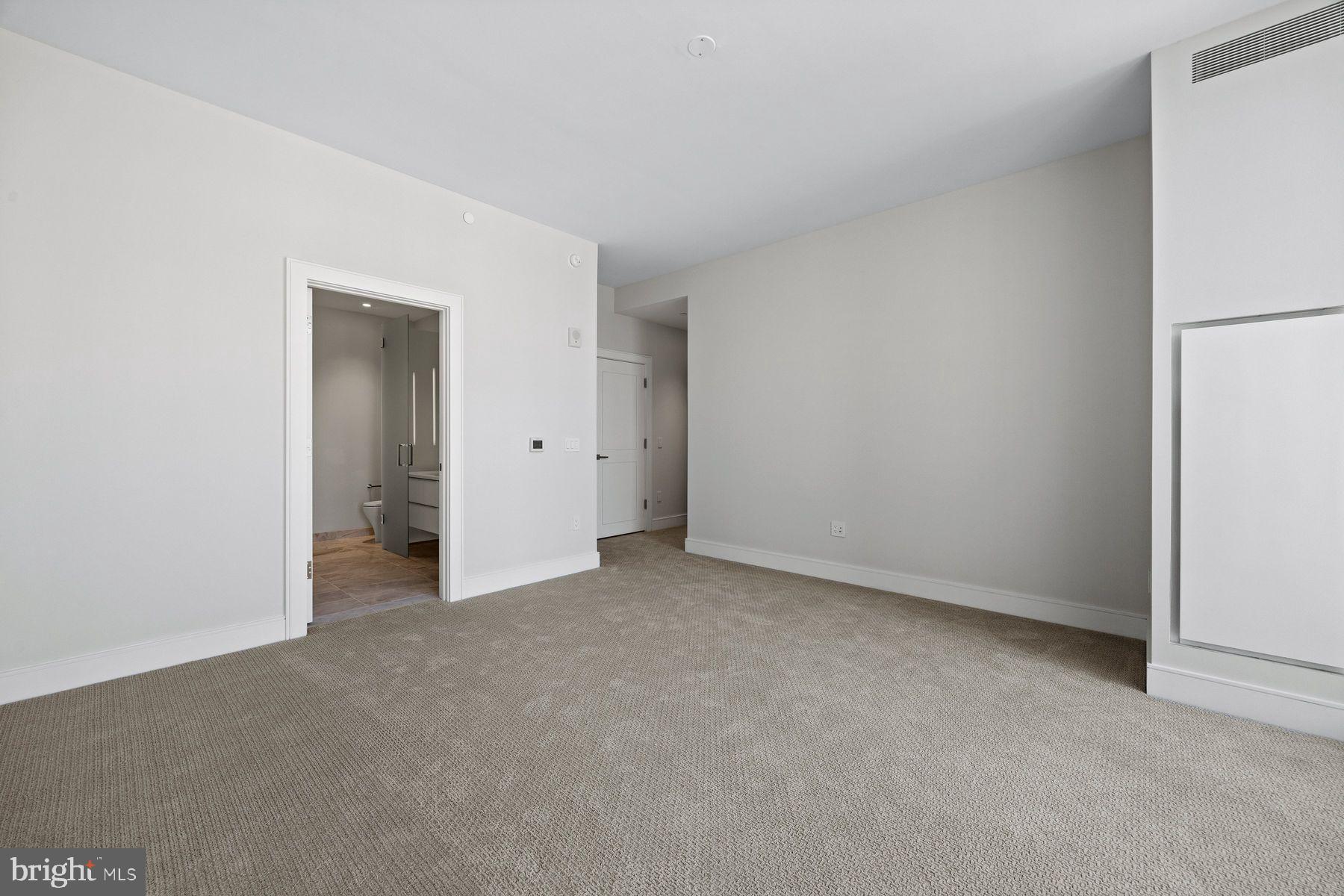 AVENUE OF THE ARTS - Residential