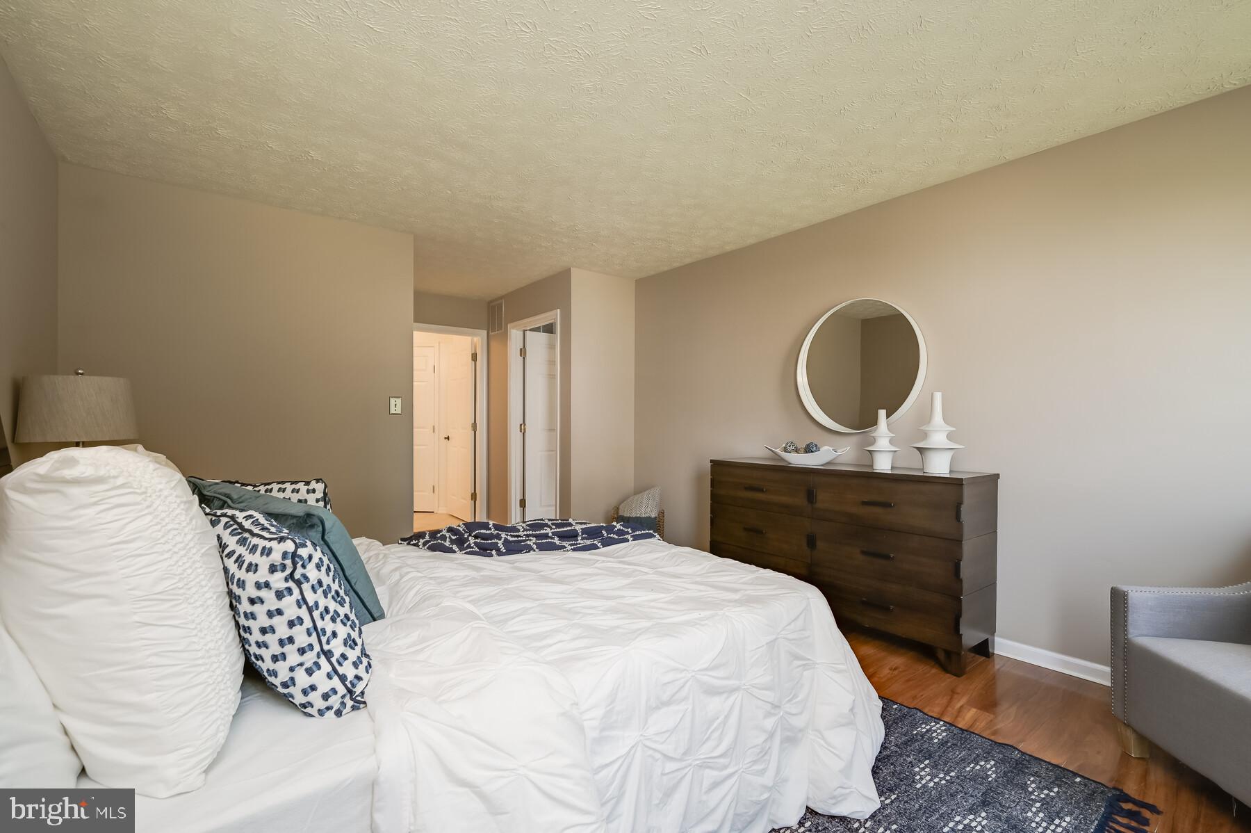 FOUR SEASONS ESTATES - Residential