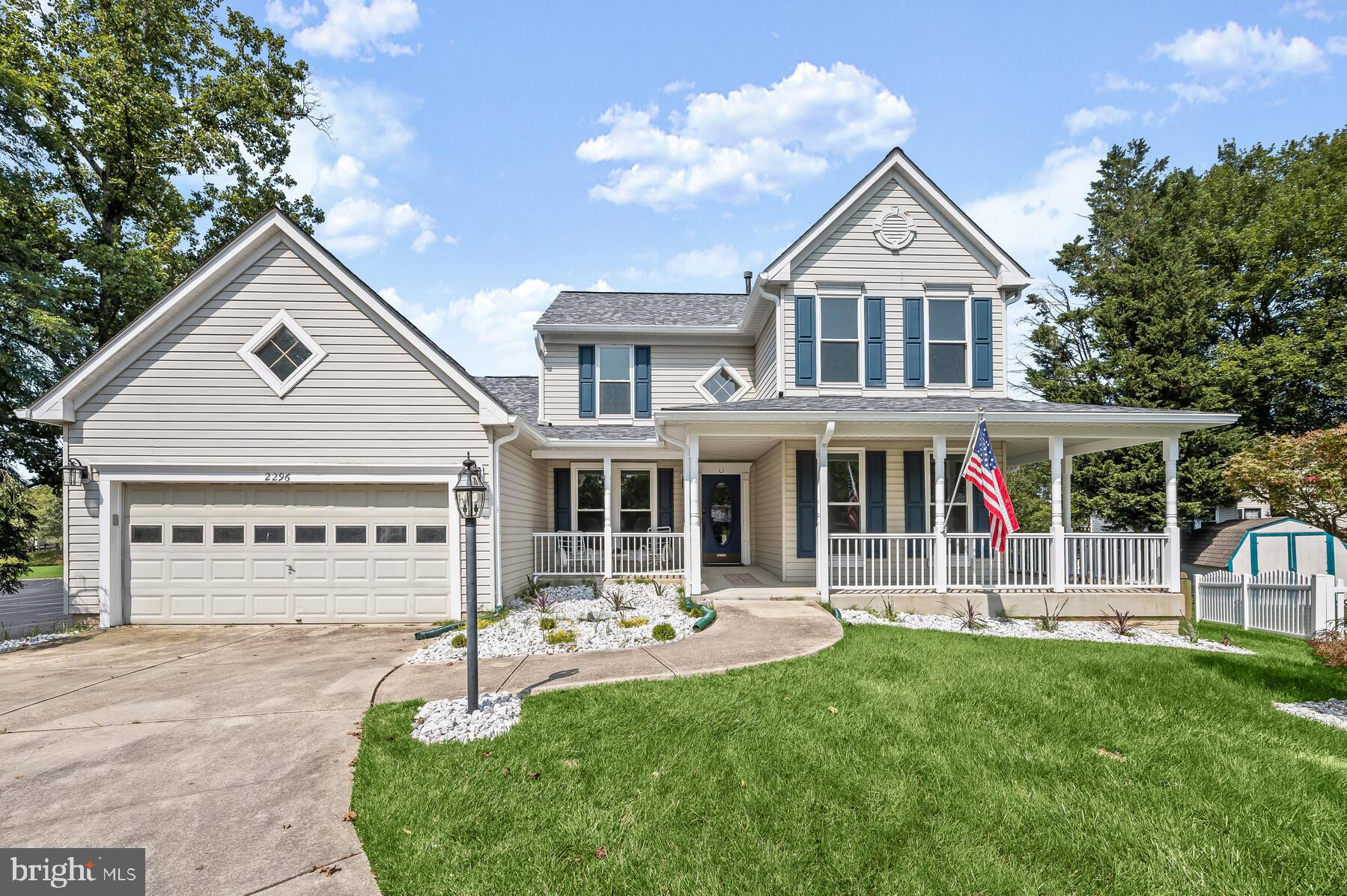 FOUR SEASONS ESTATES - Residential