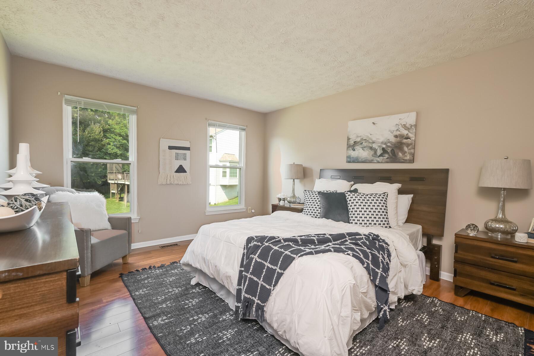 FOUR SEASONS ESTATES - Residential