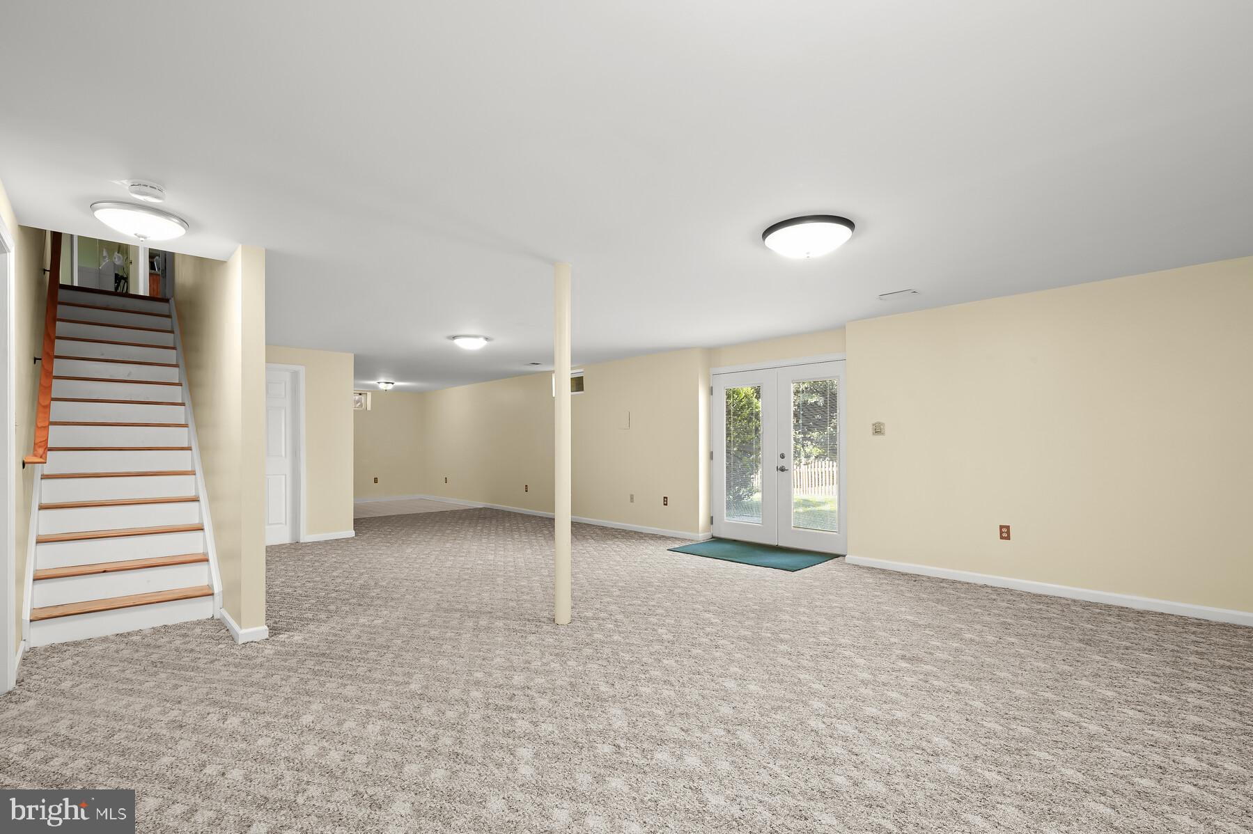 FOUR SEASONS ESTATES - Residential