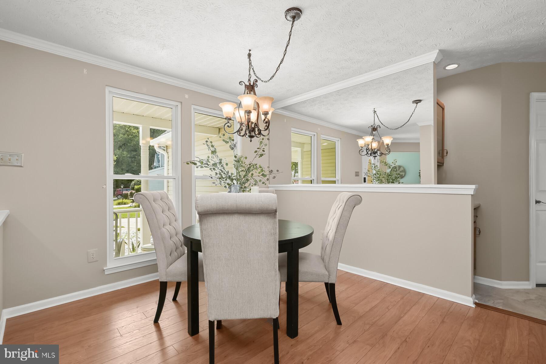 FOUR SEASONS ESTATES - Residential