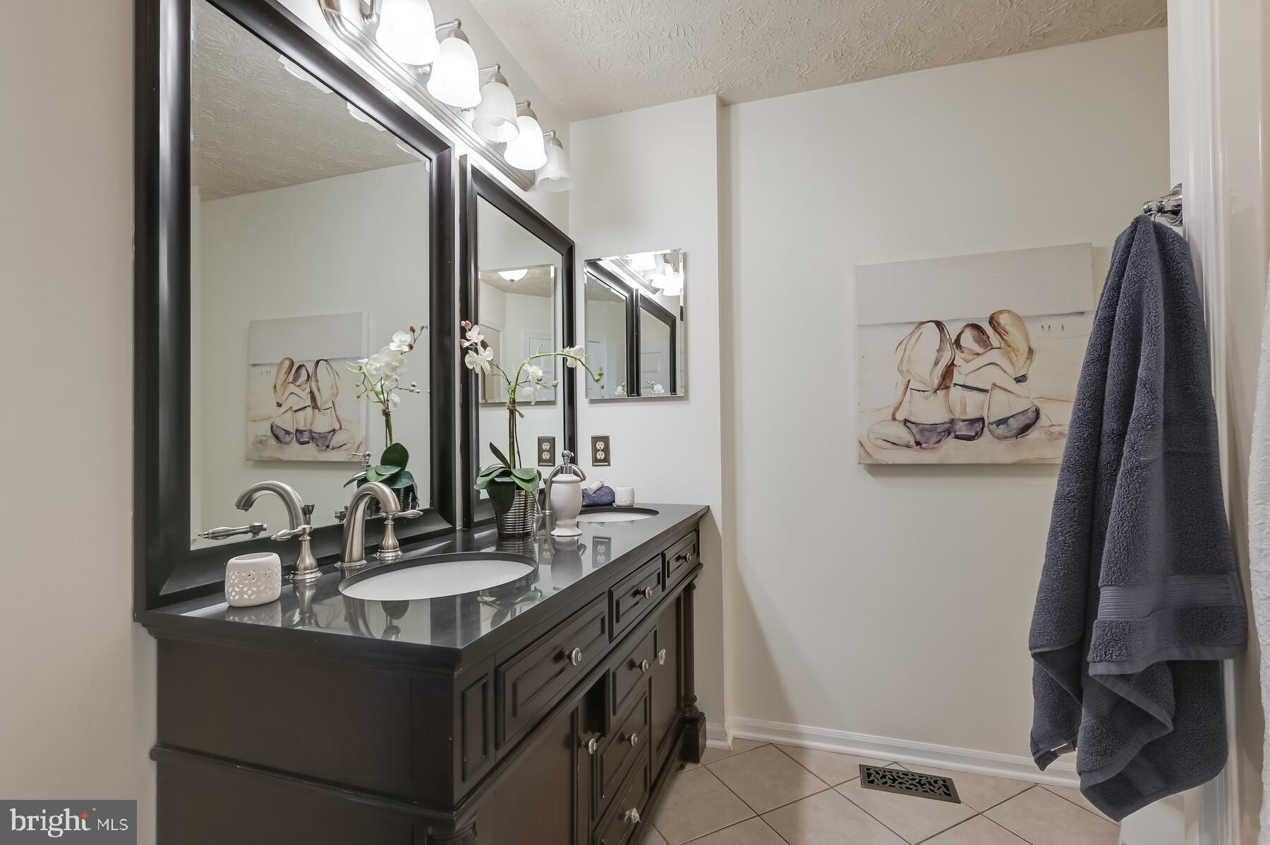 FOUR SEASONS ESTATES - Residential