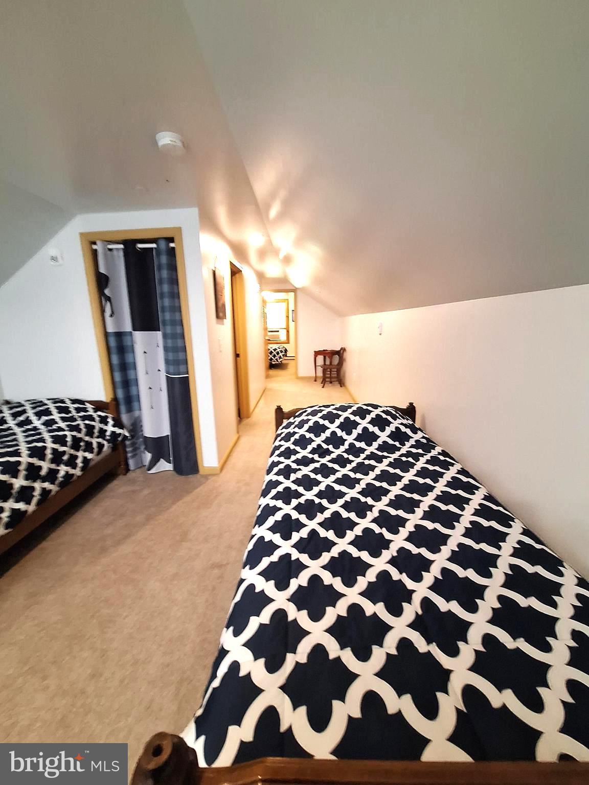 BECKMAN PENINSULA - Residential