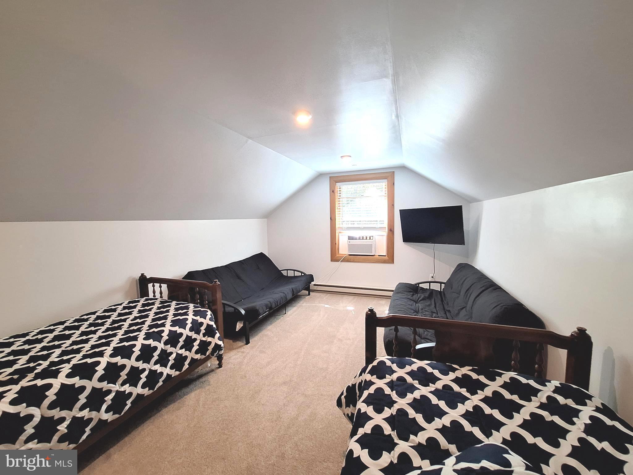 BECKMAN PENINSULA - Residential