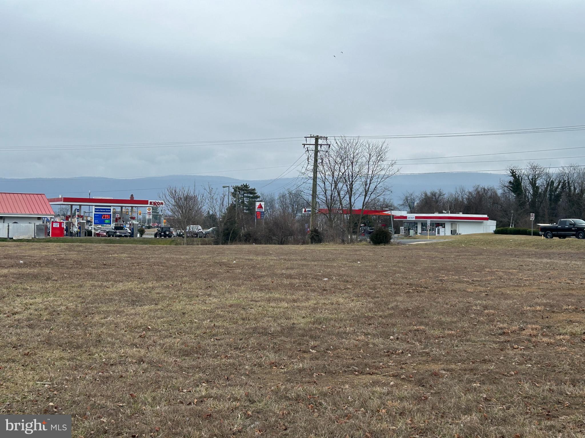 WOODSTOCK GATEWAY - Land