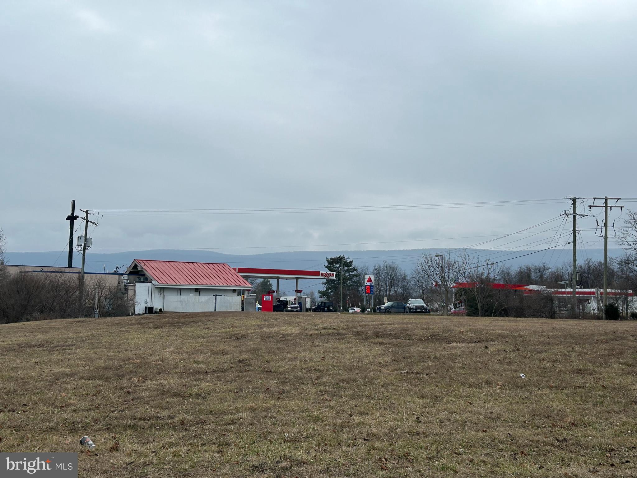 WOODSTOCK GATEWAY - Land