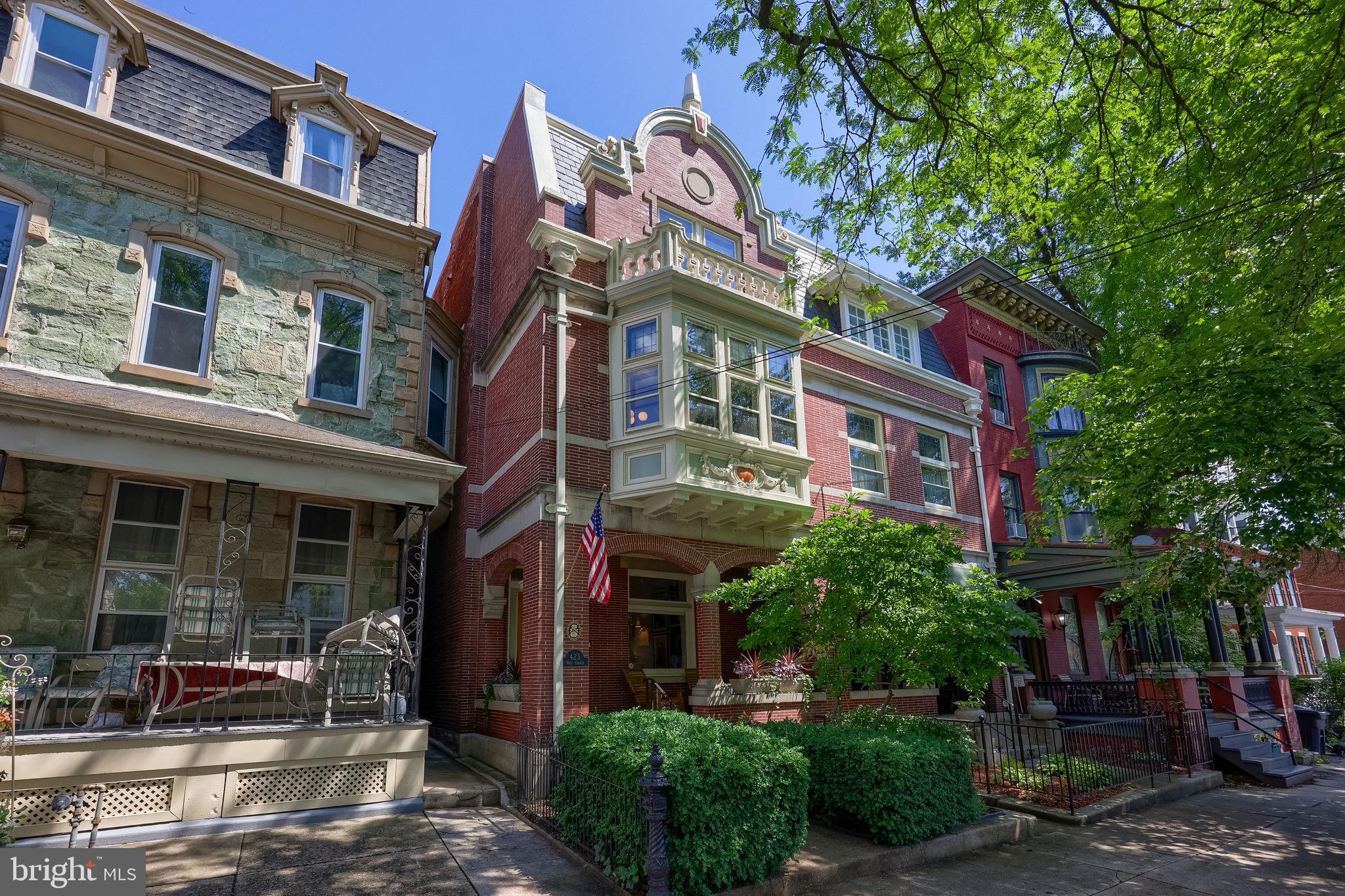 DOWNTOWN LANCASTER - Residential