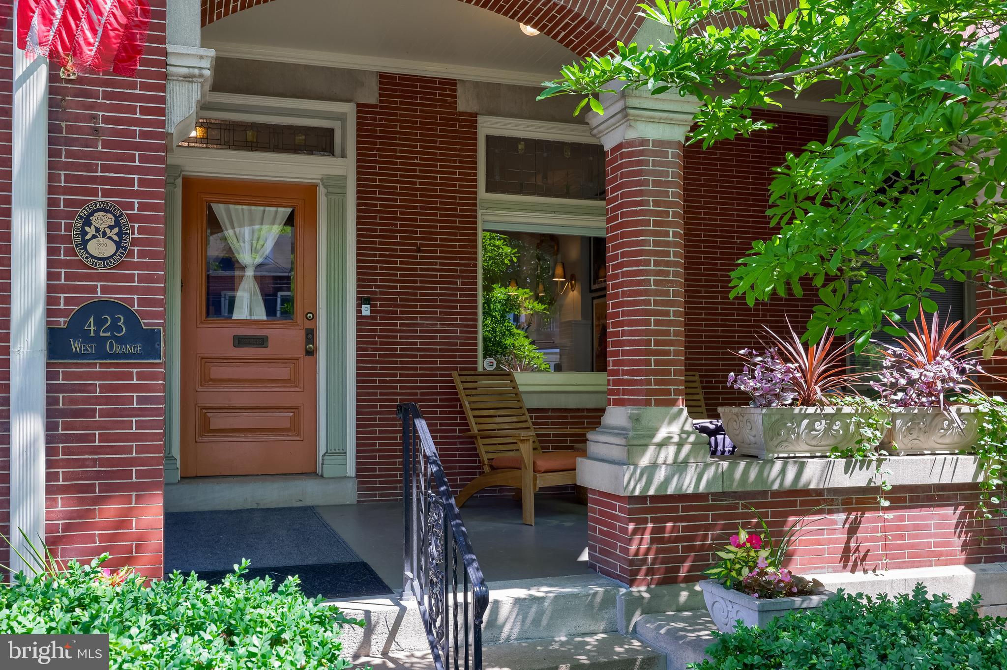 423 W ORANGE STREET