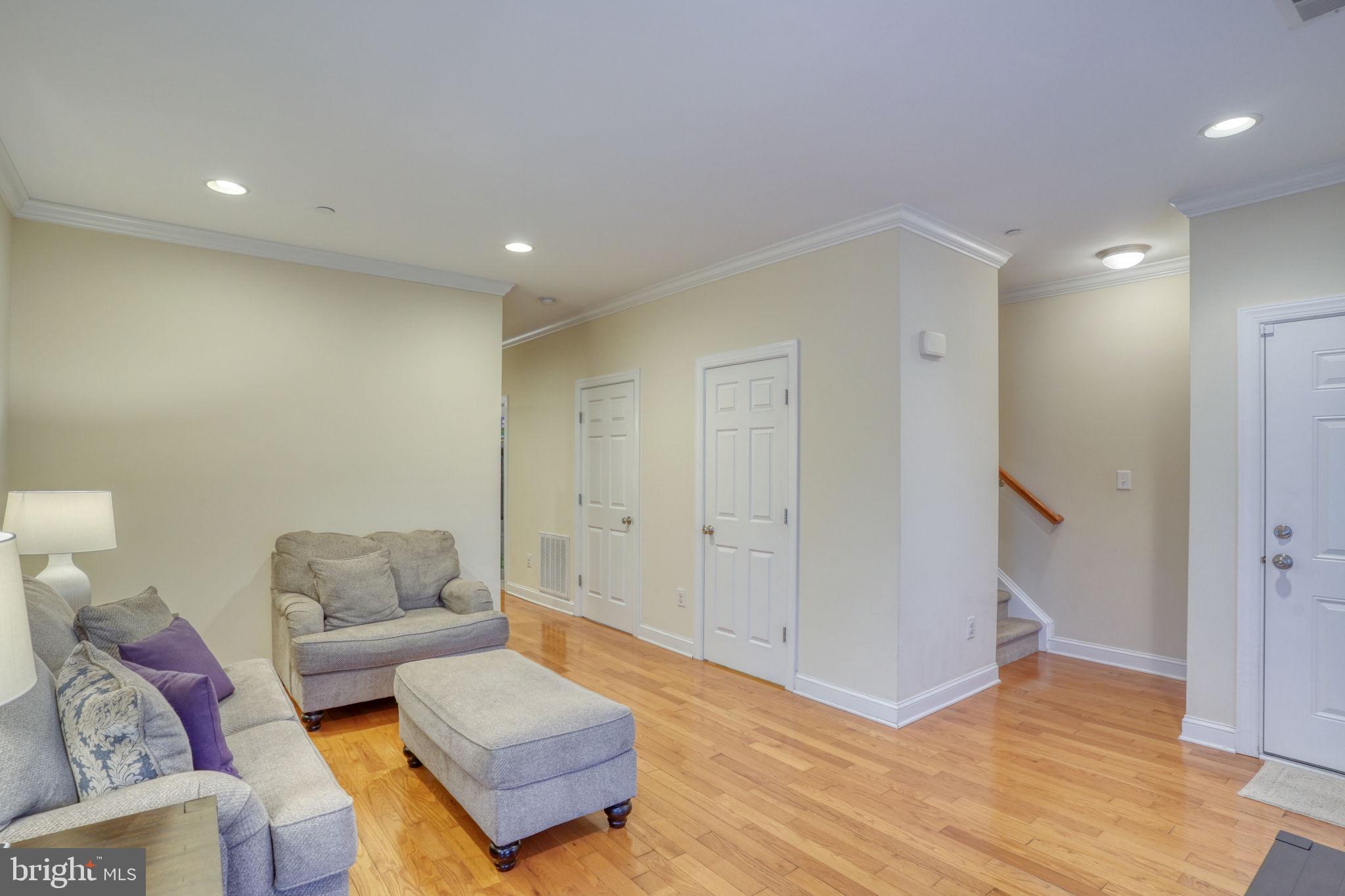 HUNTERS MILL - Residential