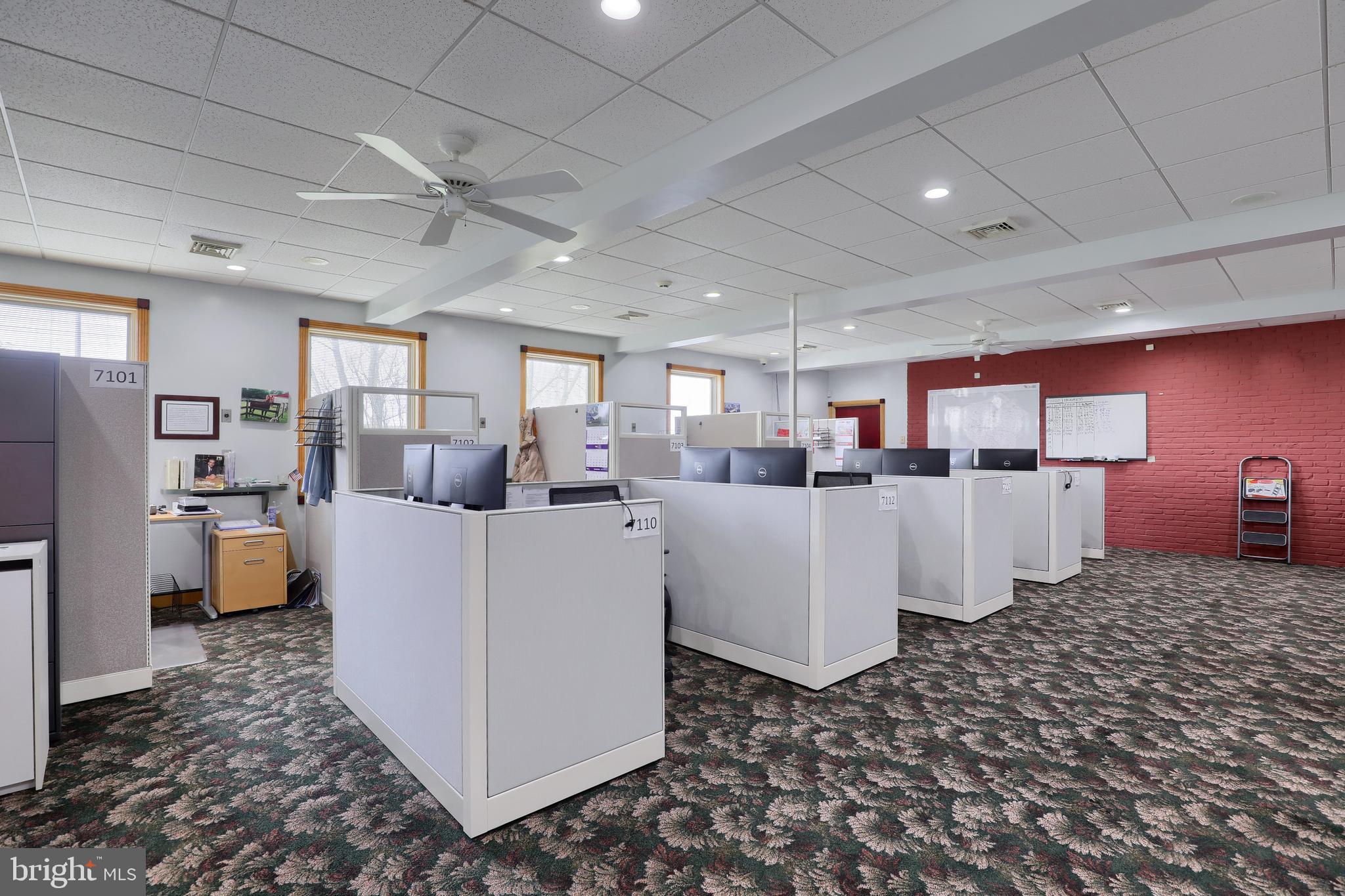 ROTHSVILLE - Commercial Sale