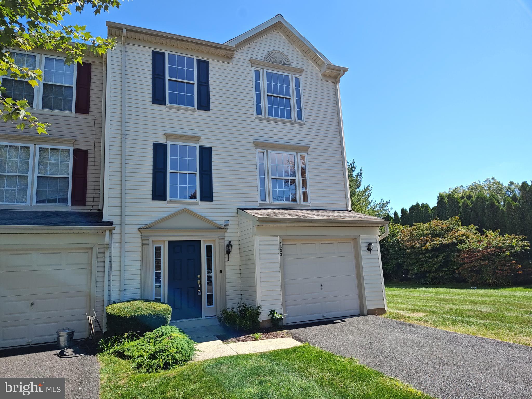 COUNTRYSIDE@U.SAUCON - Residential