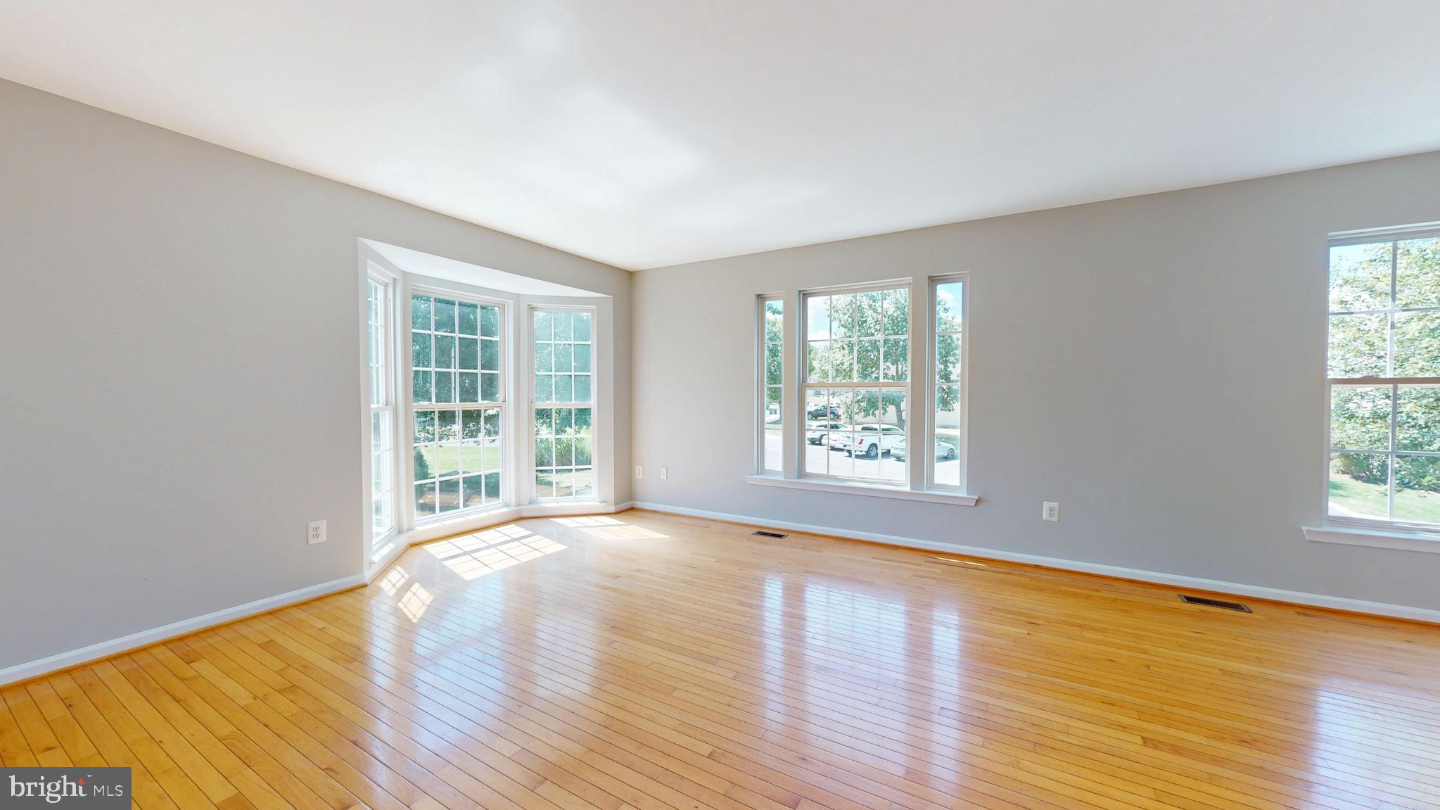 COUNTRYSIDE@U.SAUCON - Residential